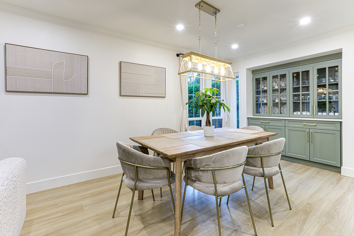 Property photo 123
