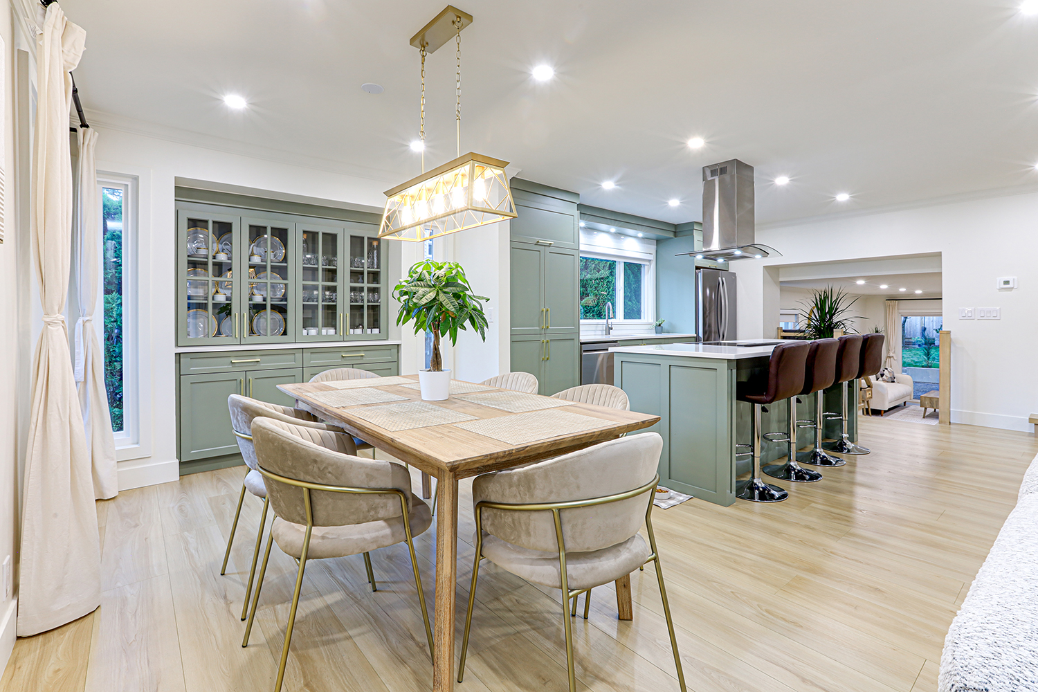 Property photo 124