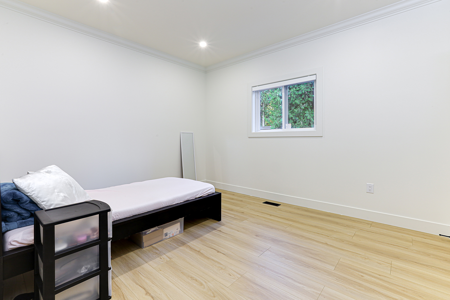 Property photo 143