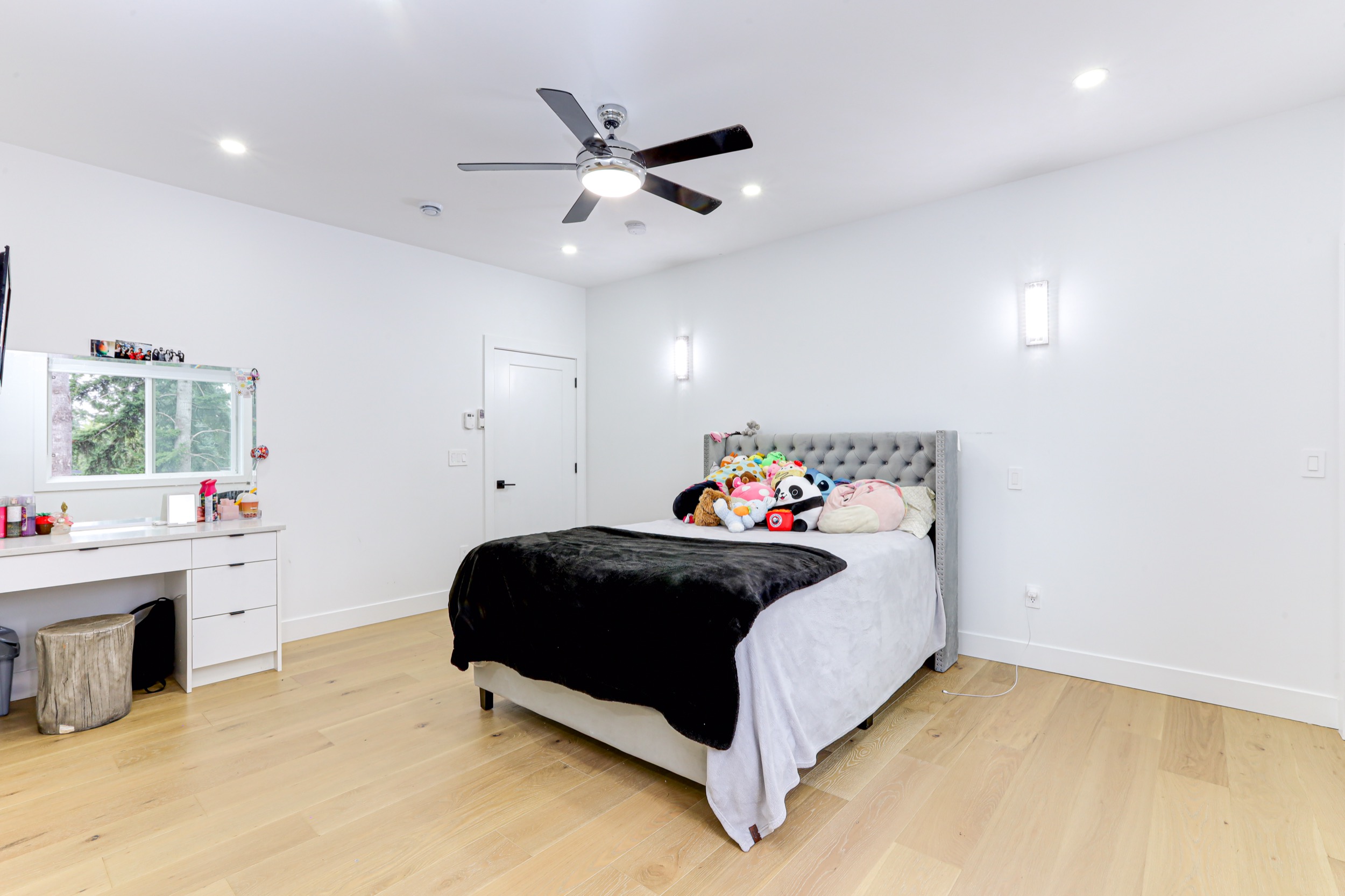 Property photo 148