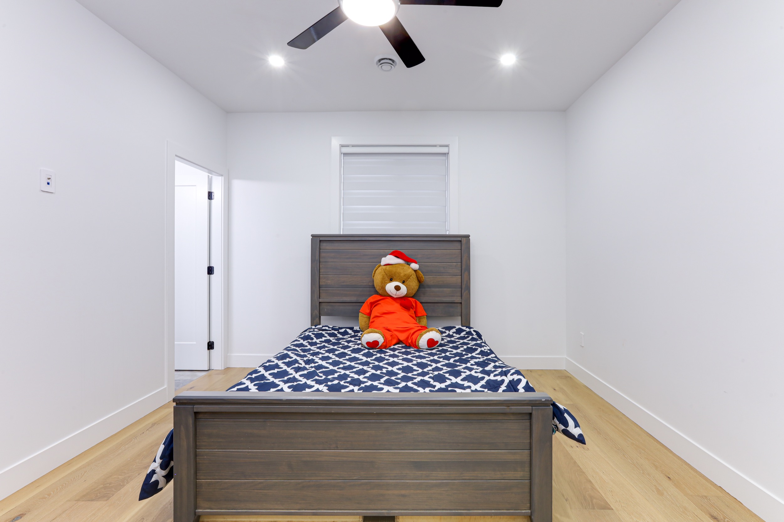 Property photo 152