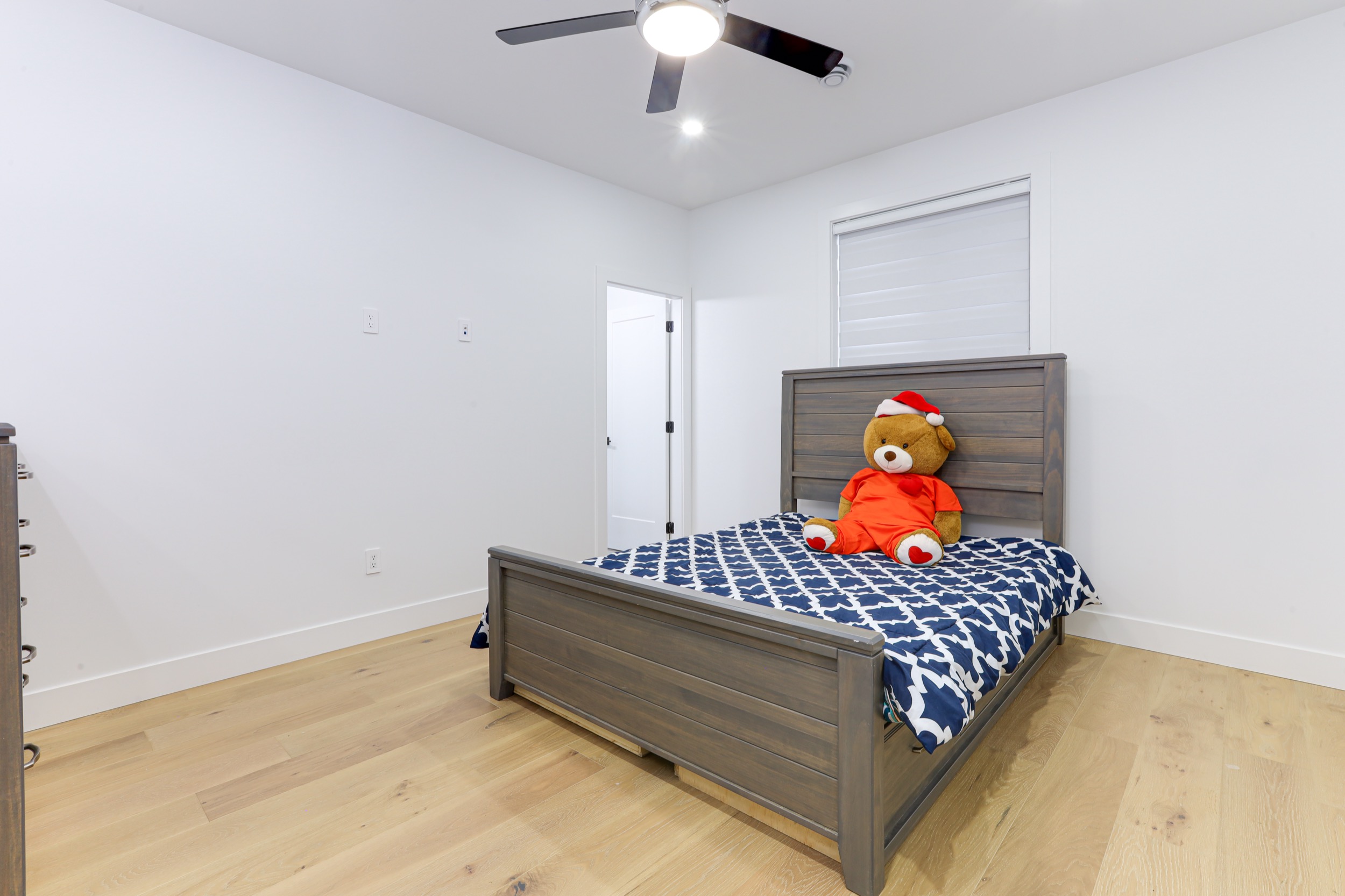 Property photo 153
