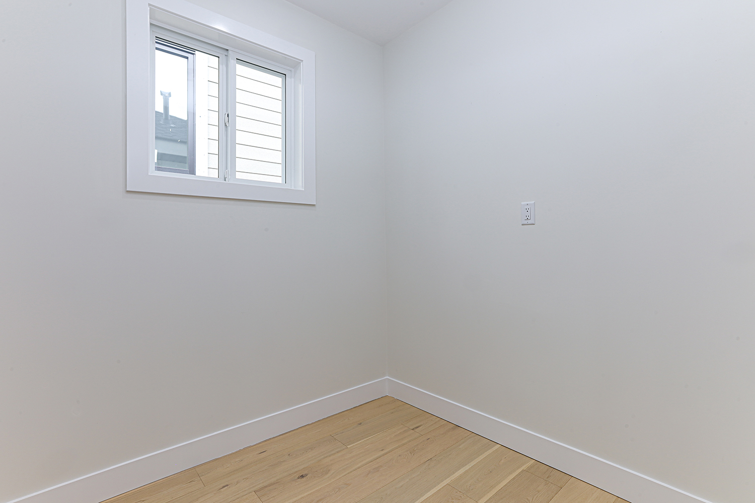 Property photo 135
