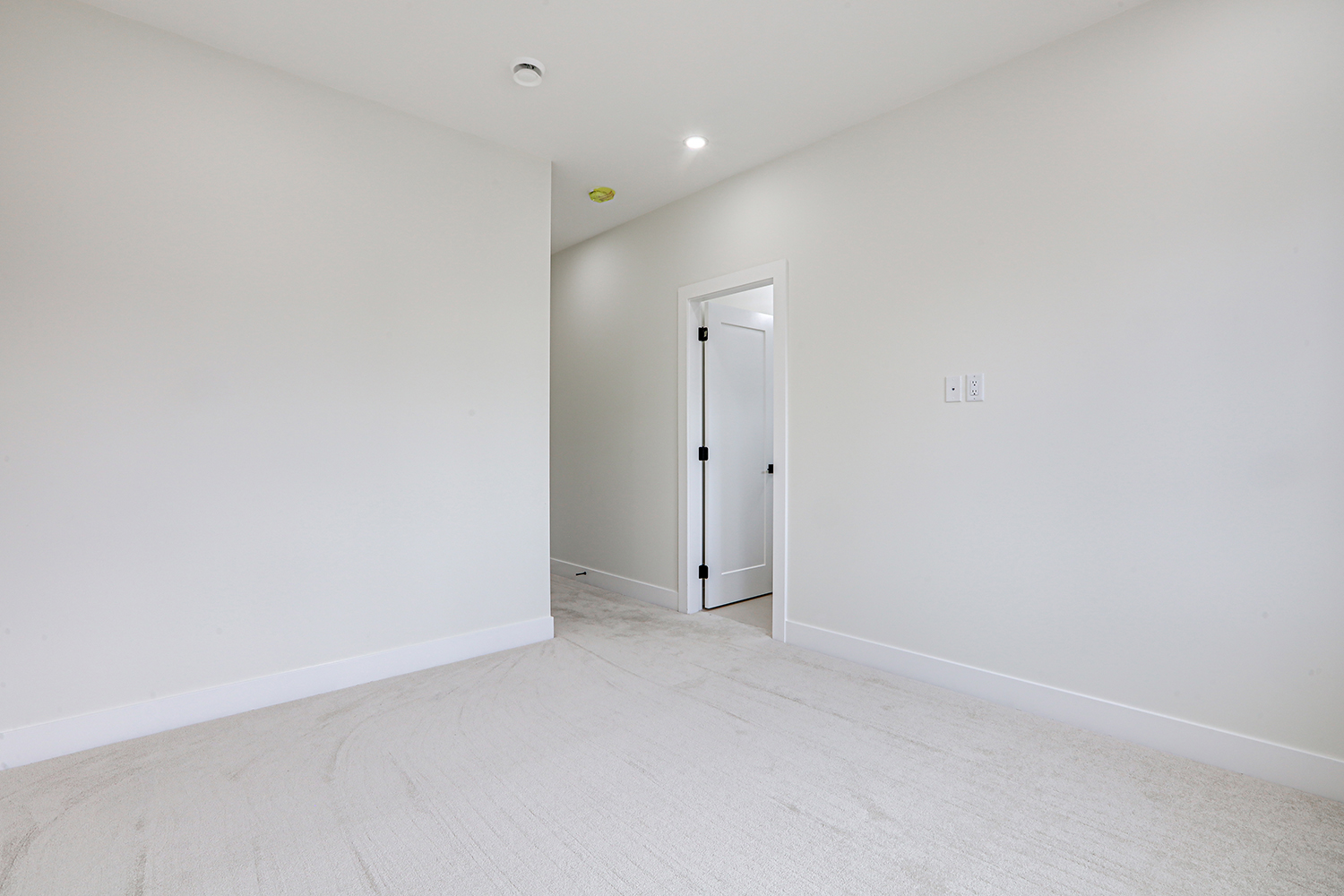 Property photo 144