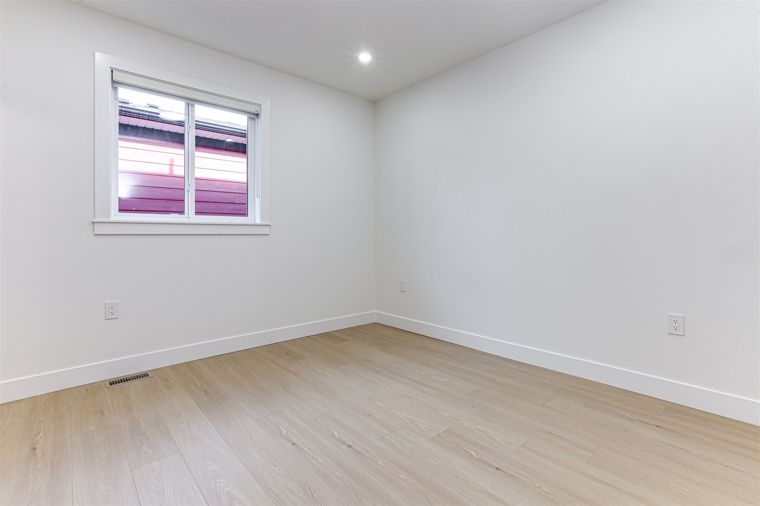 Property photo 137