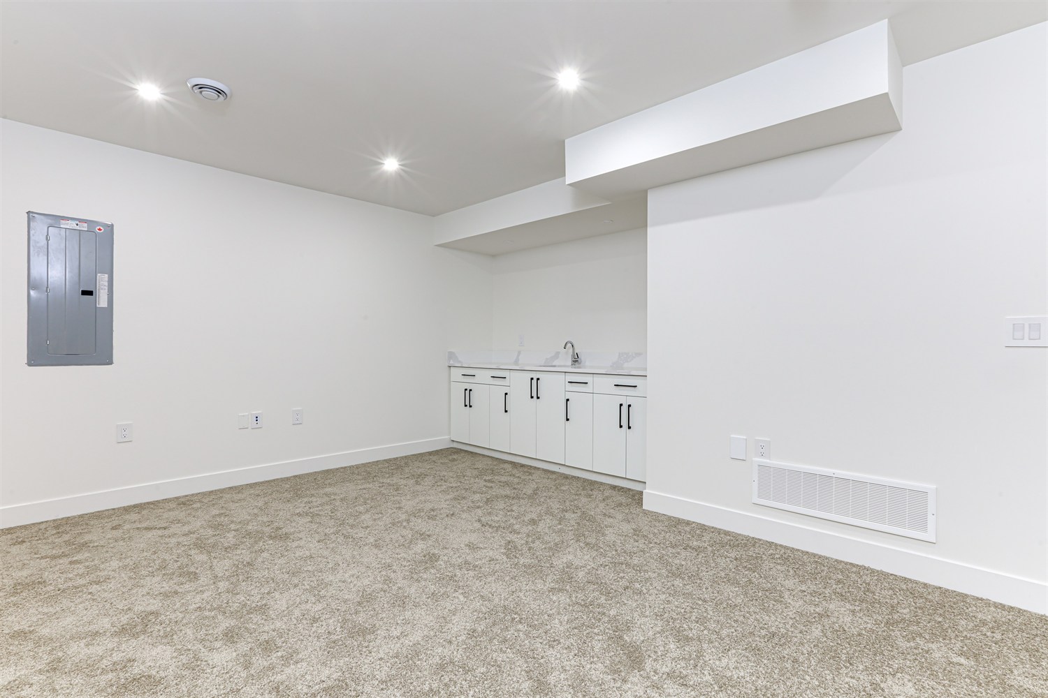 Property photo 142