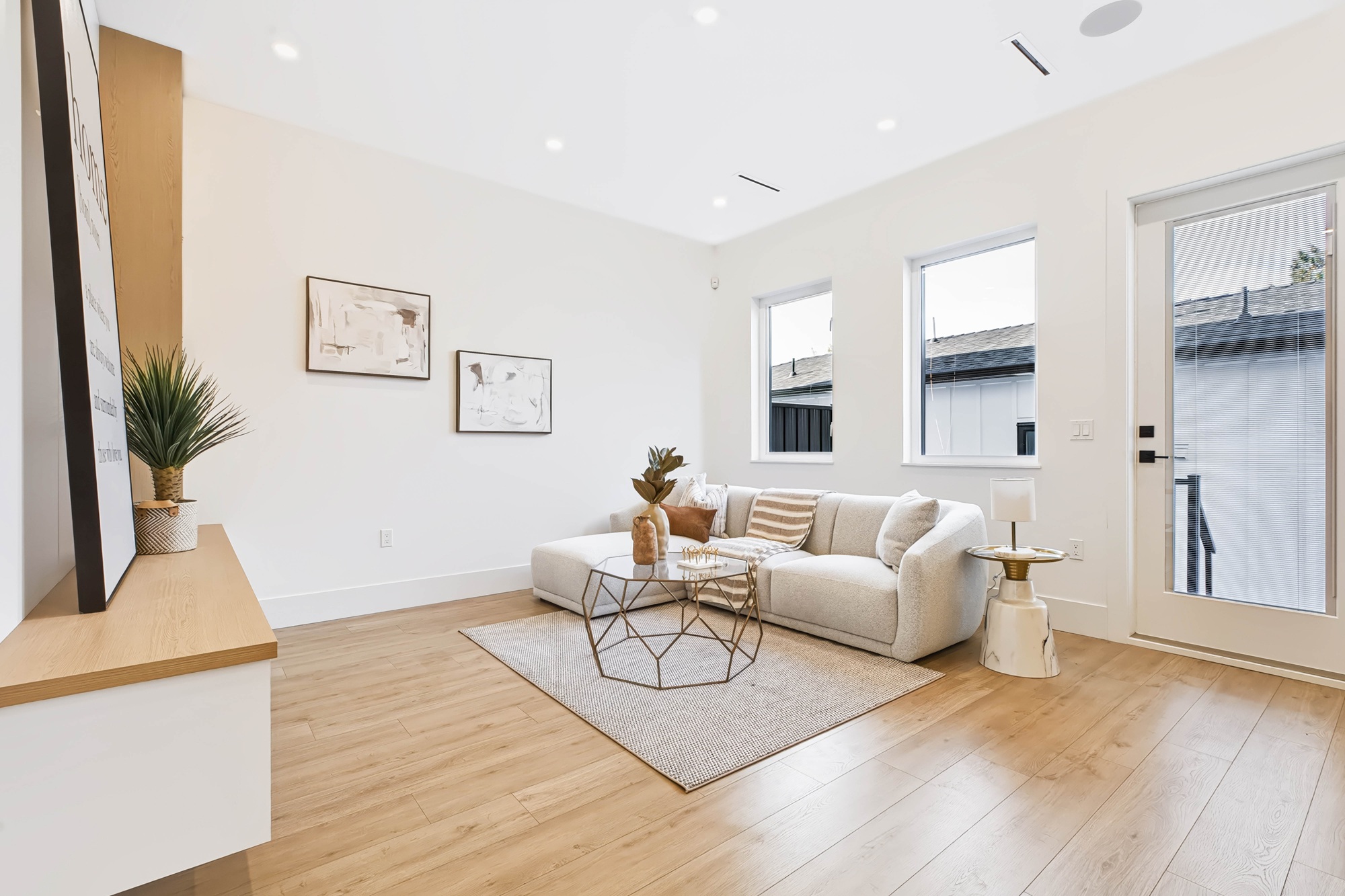 Property photo 112