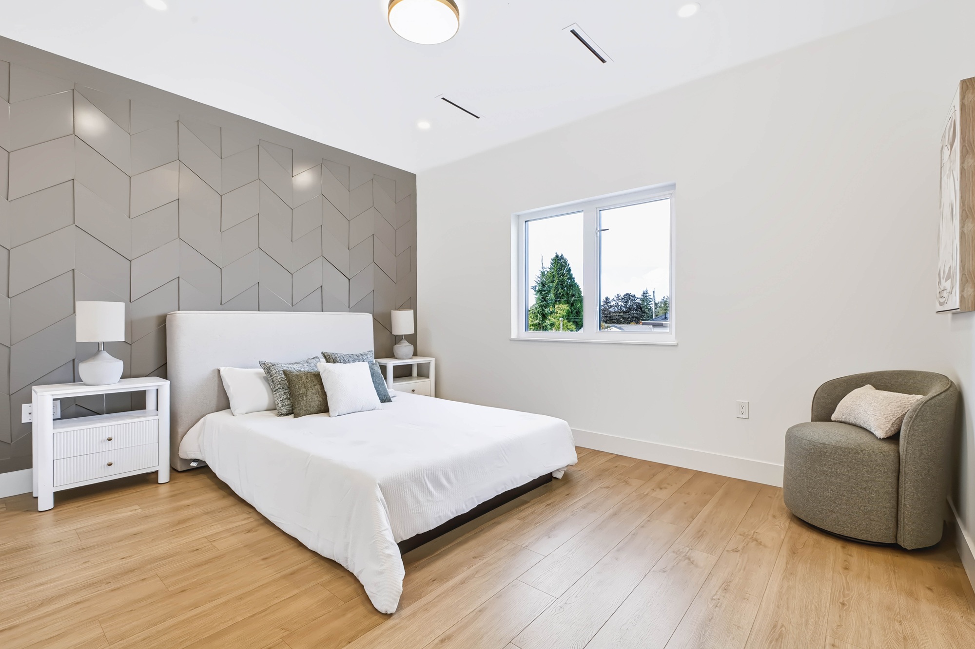 Property photo 123