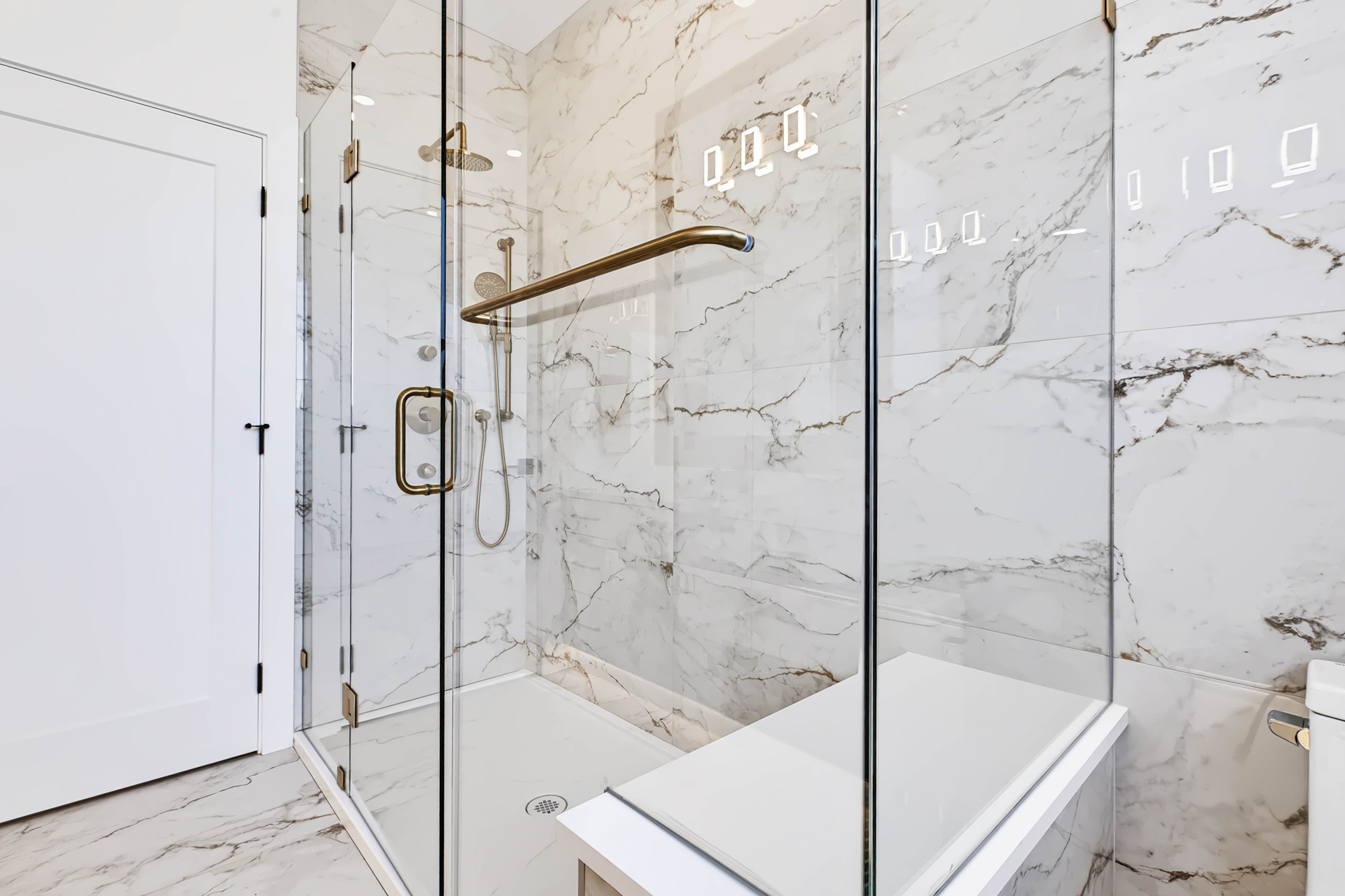 Property photo 128