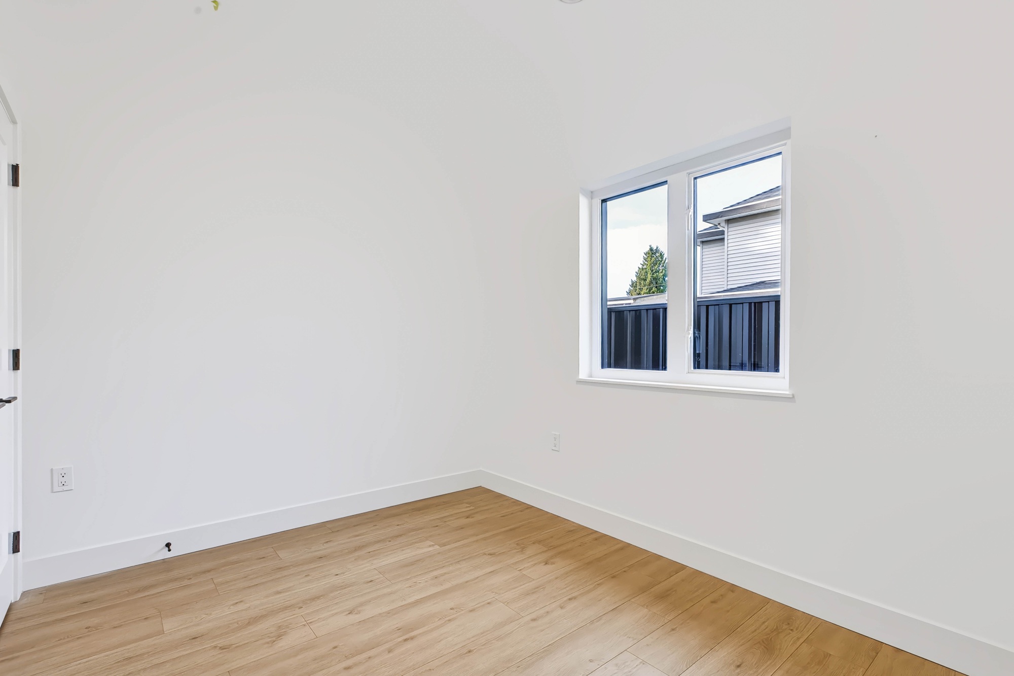Property photo 148