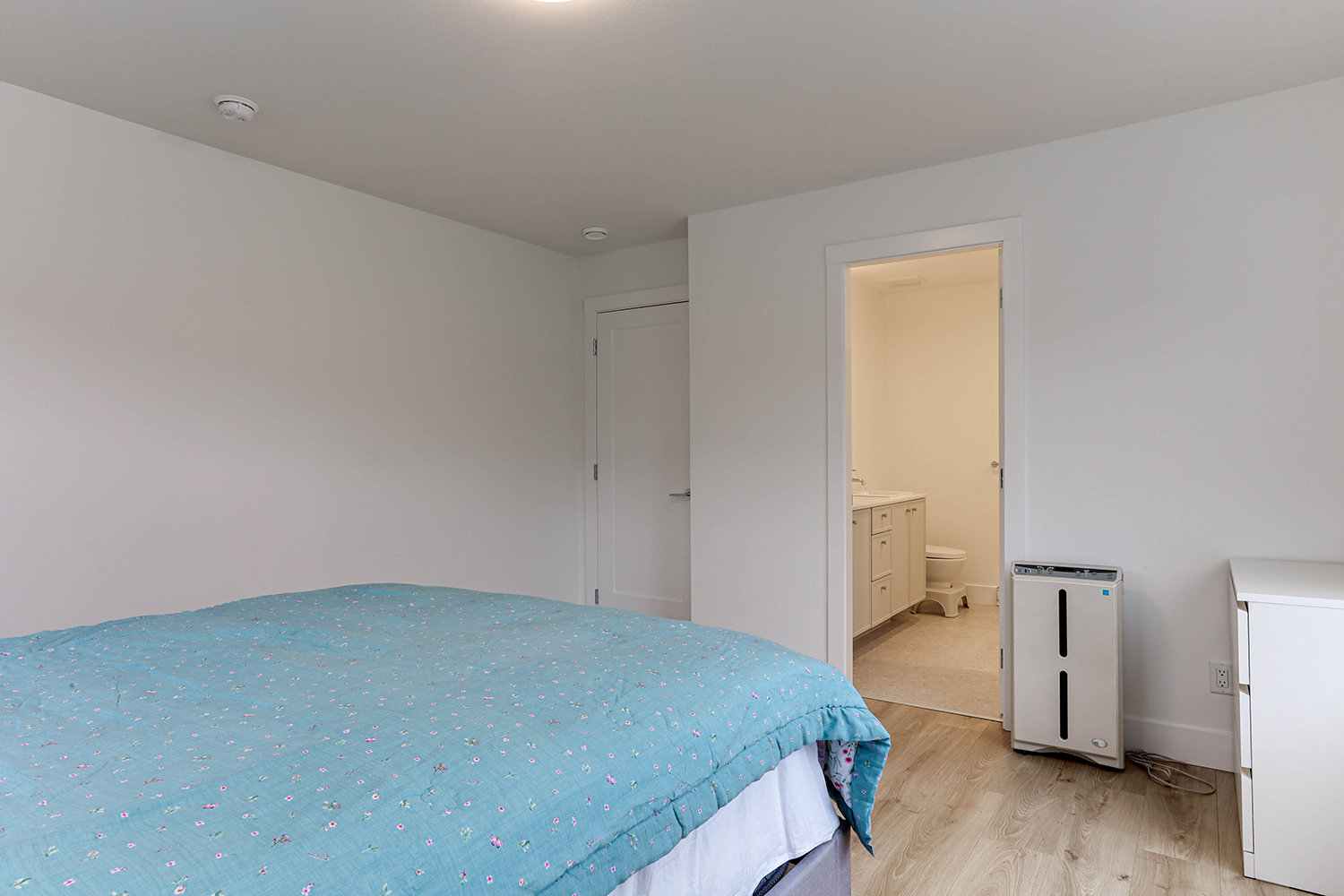 Property photo 125