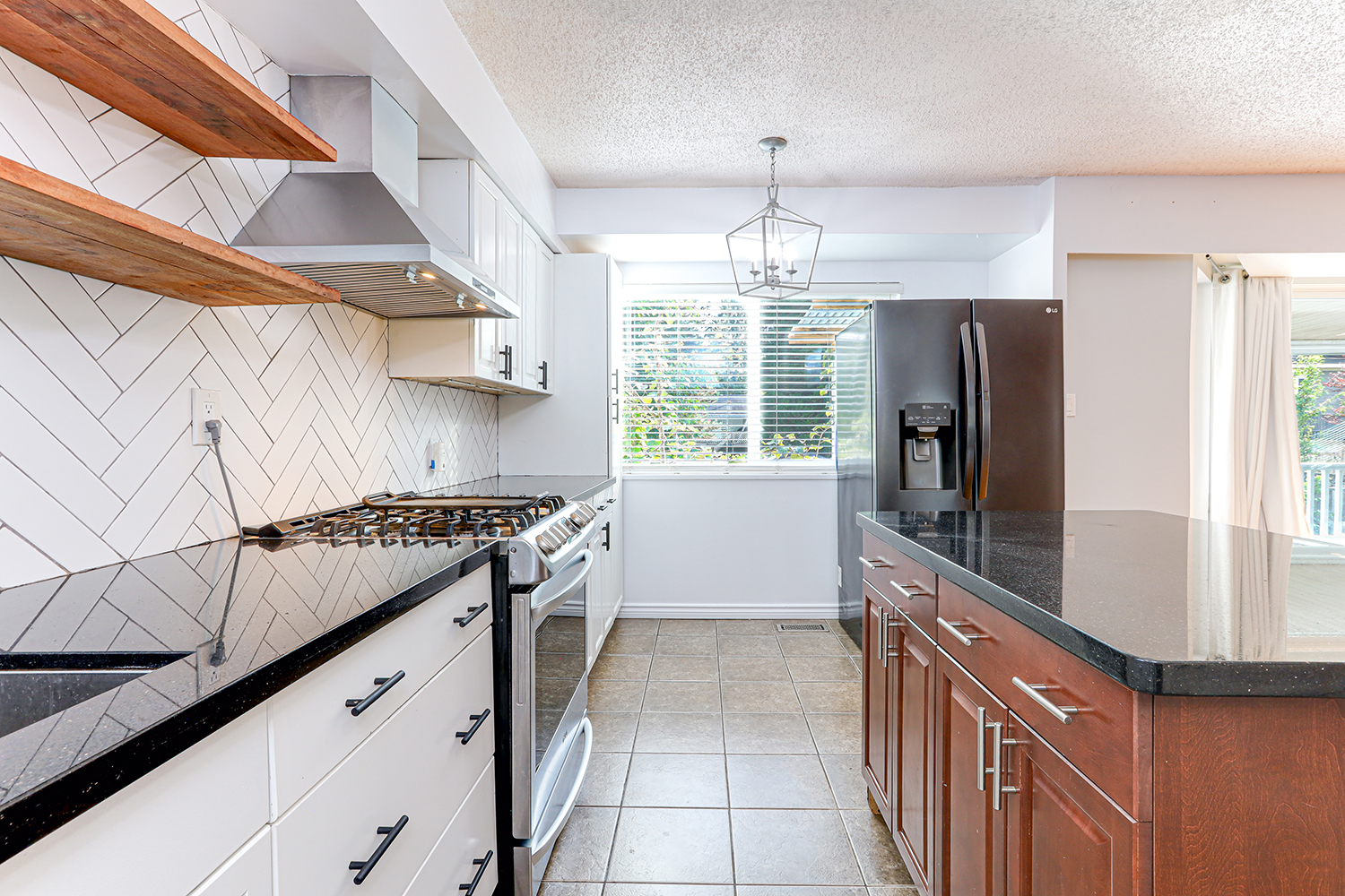 Property photo 121