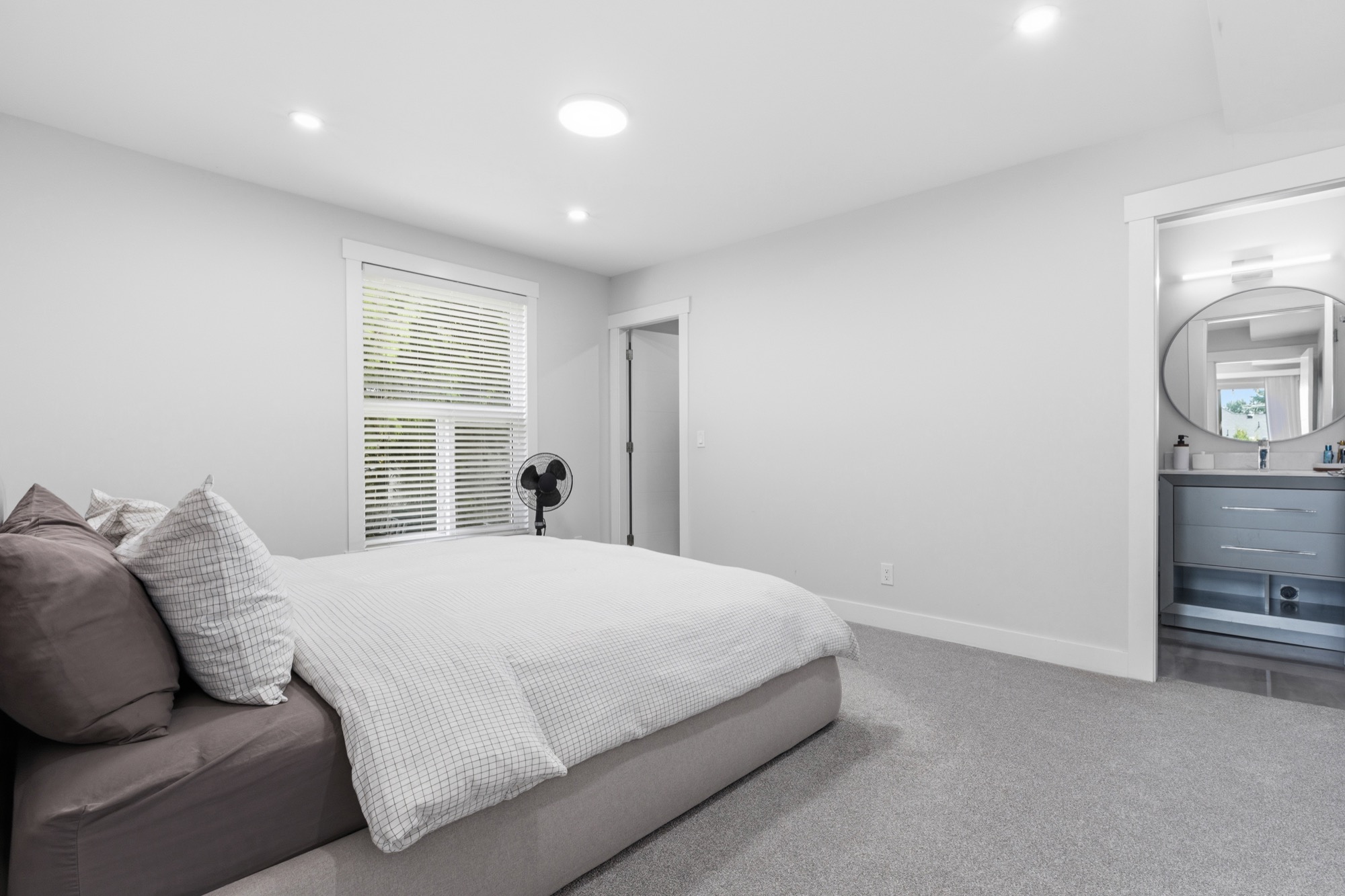 Property photo 118