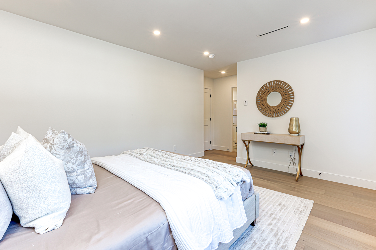 Property photo 137