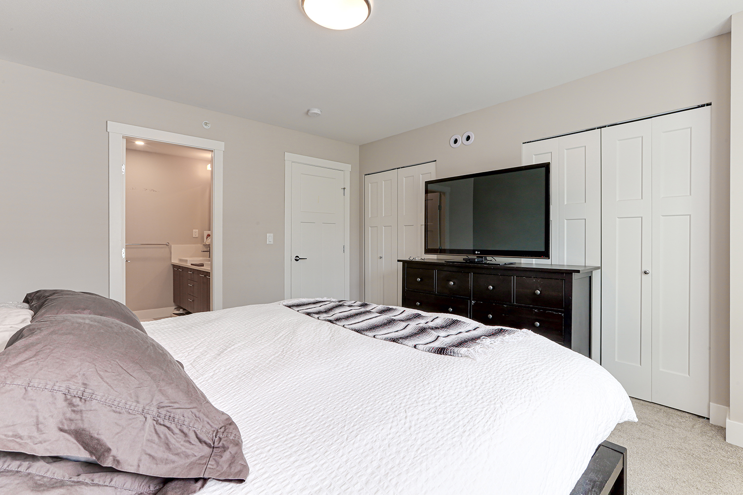 Property photo 120