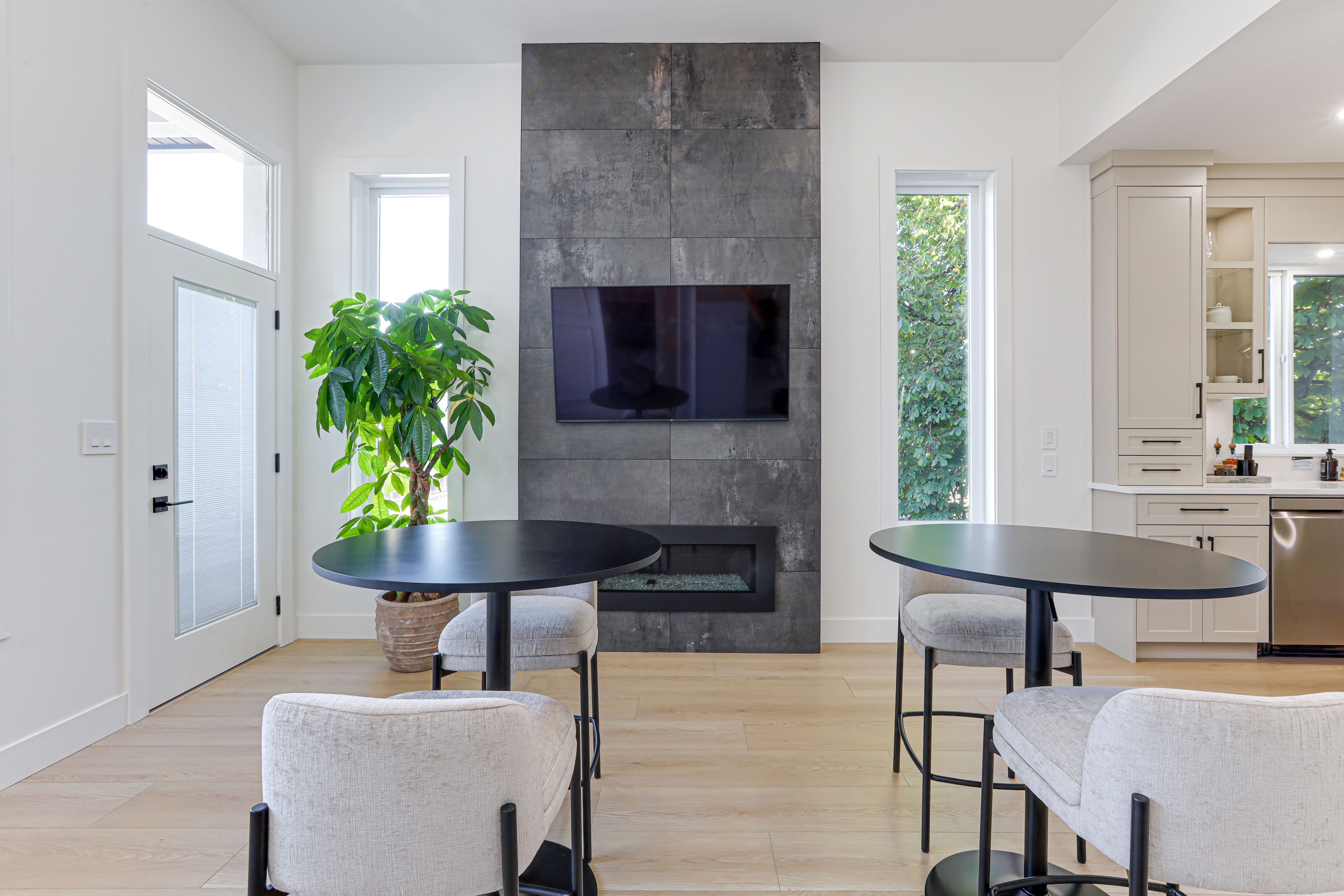 Property photo 128