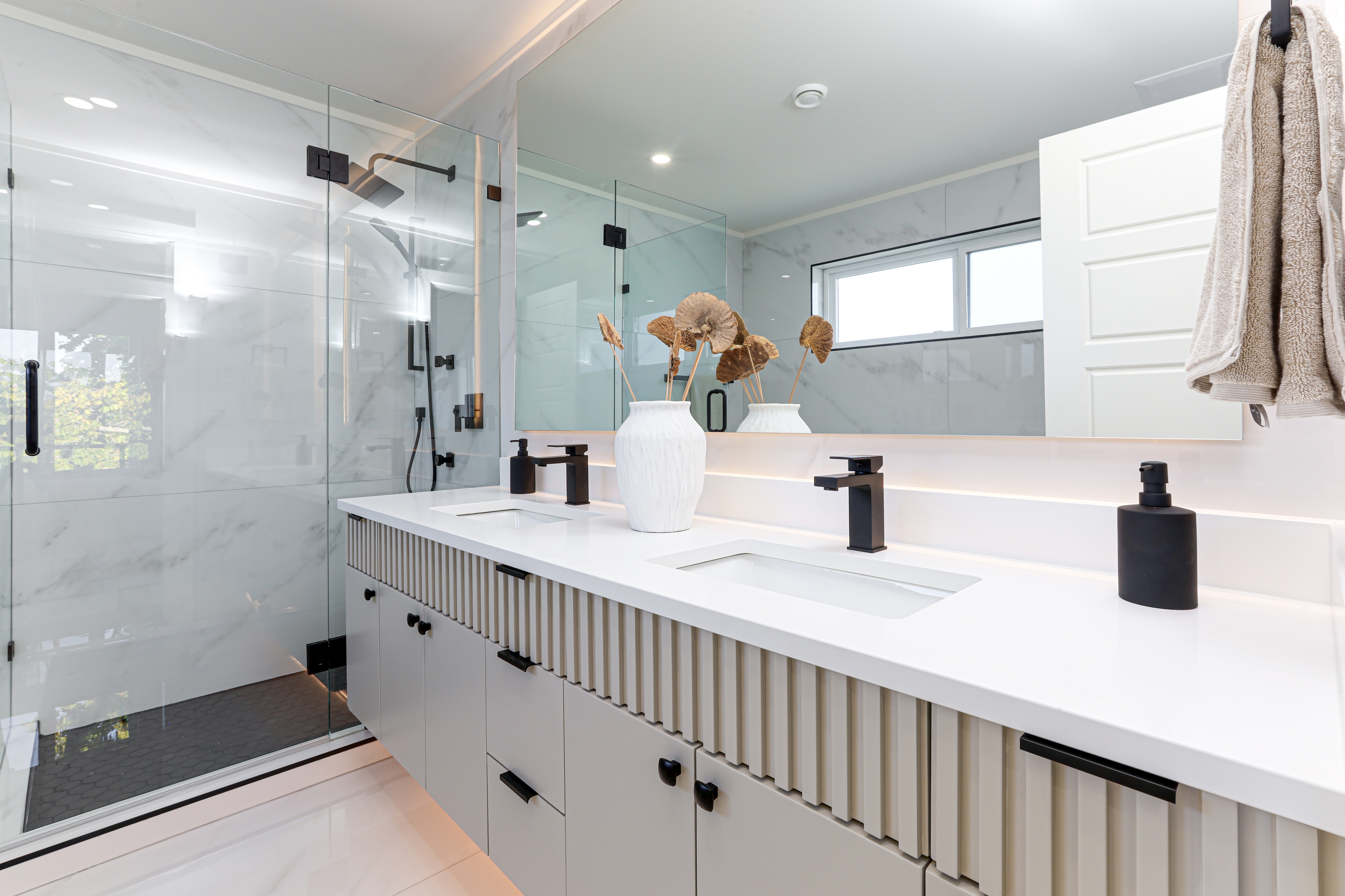 Property photo 136