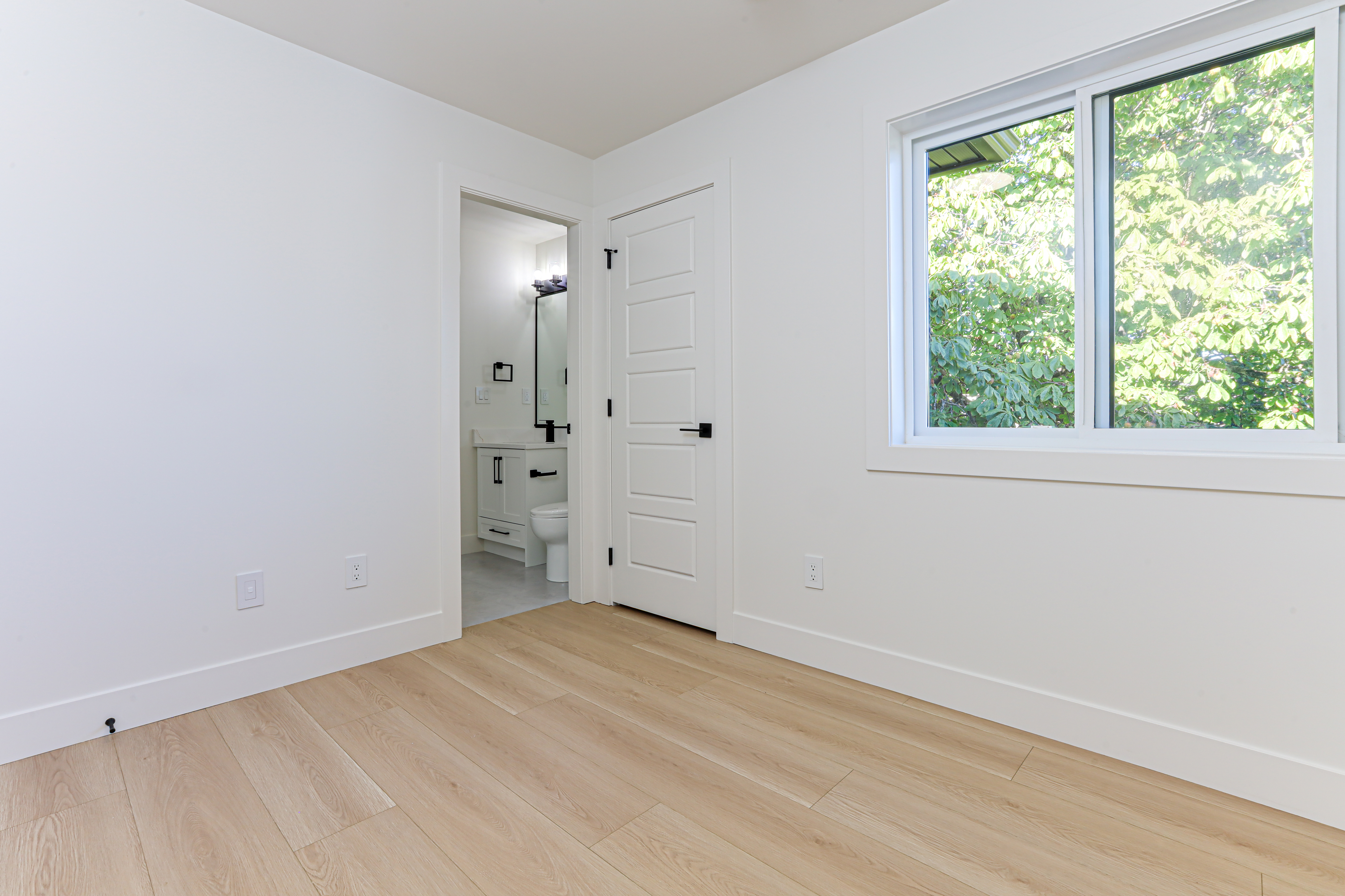 Property photo 142