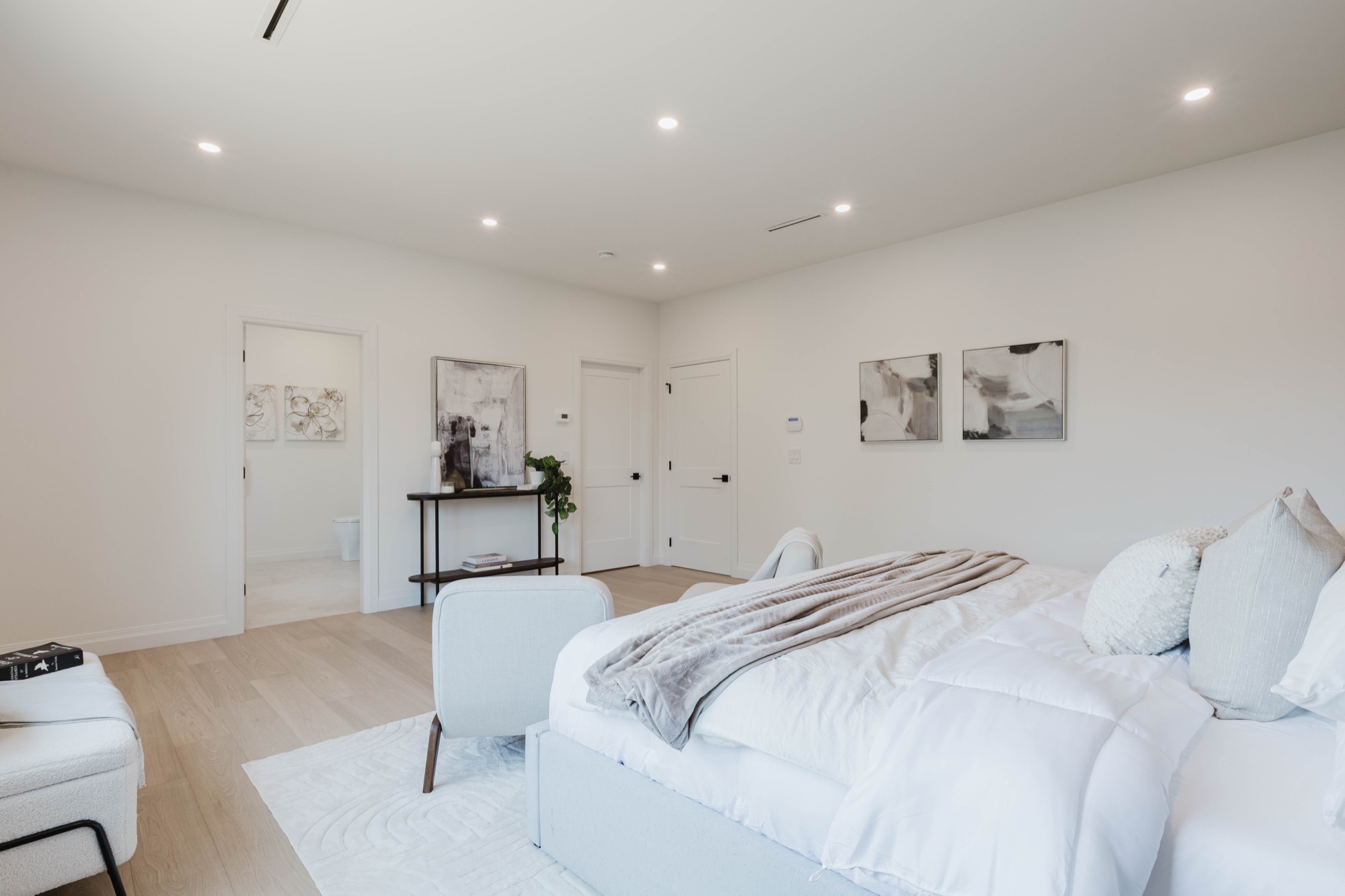 Property photo 136