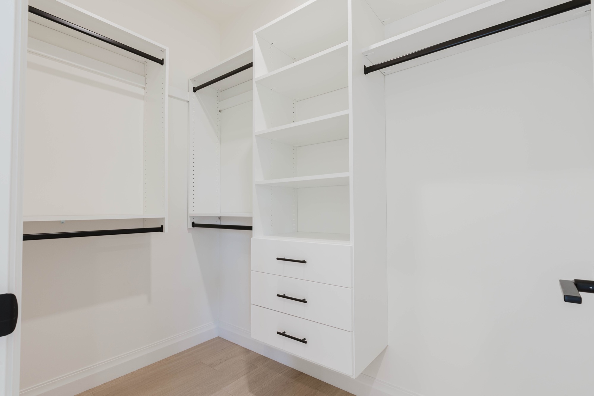 Property photo 142