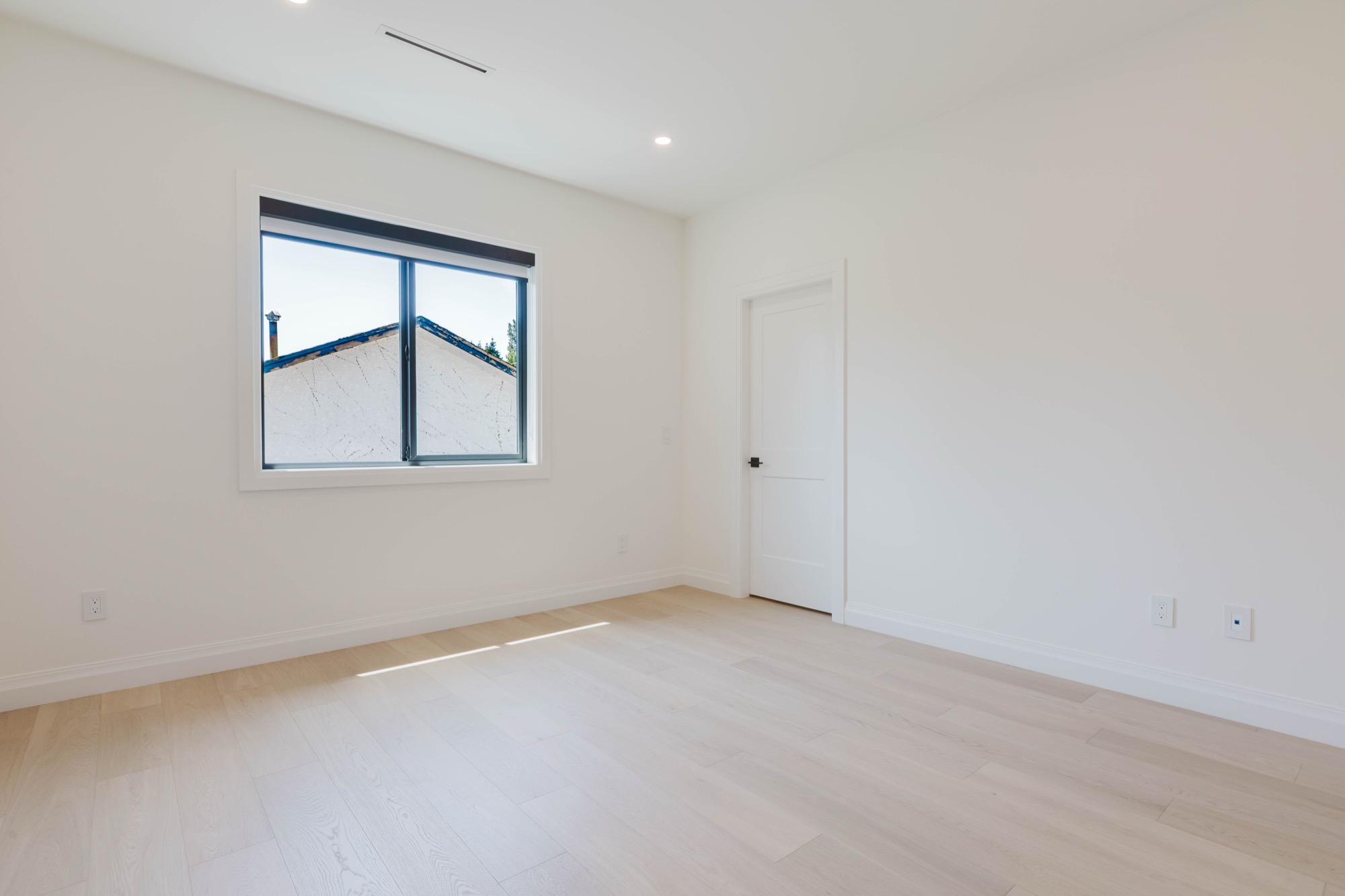 Property photo 146