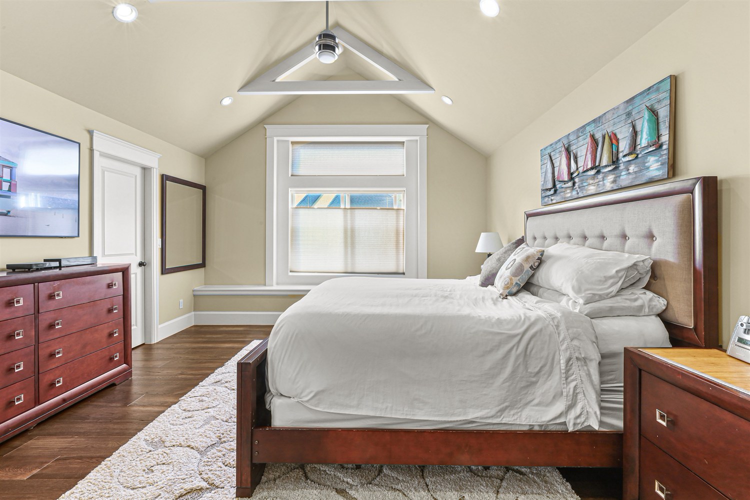 Property photo 125