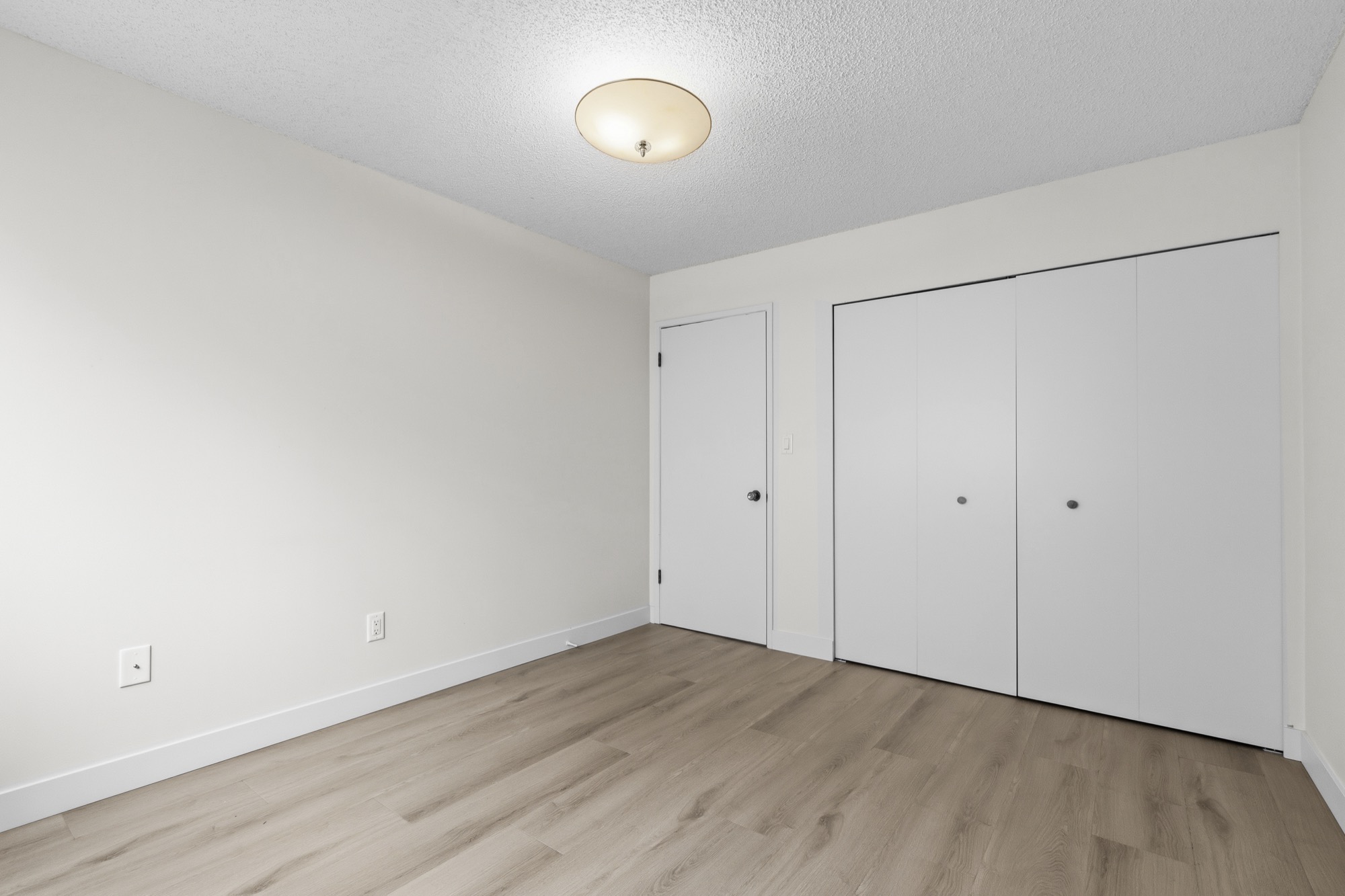 Property photo 123