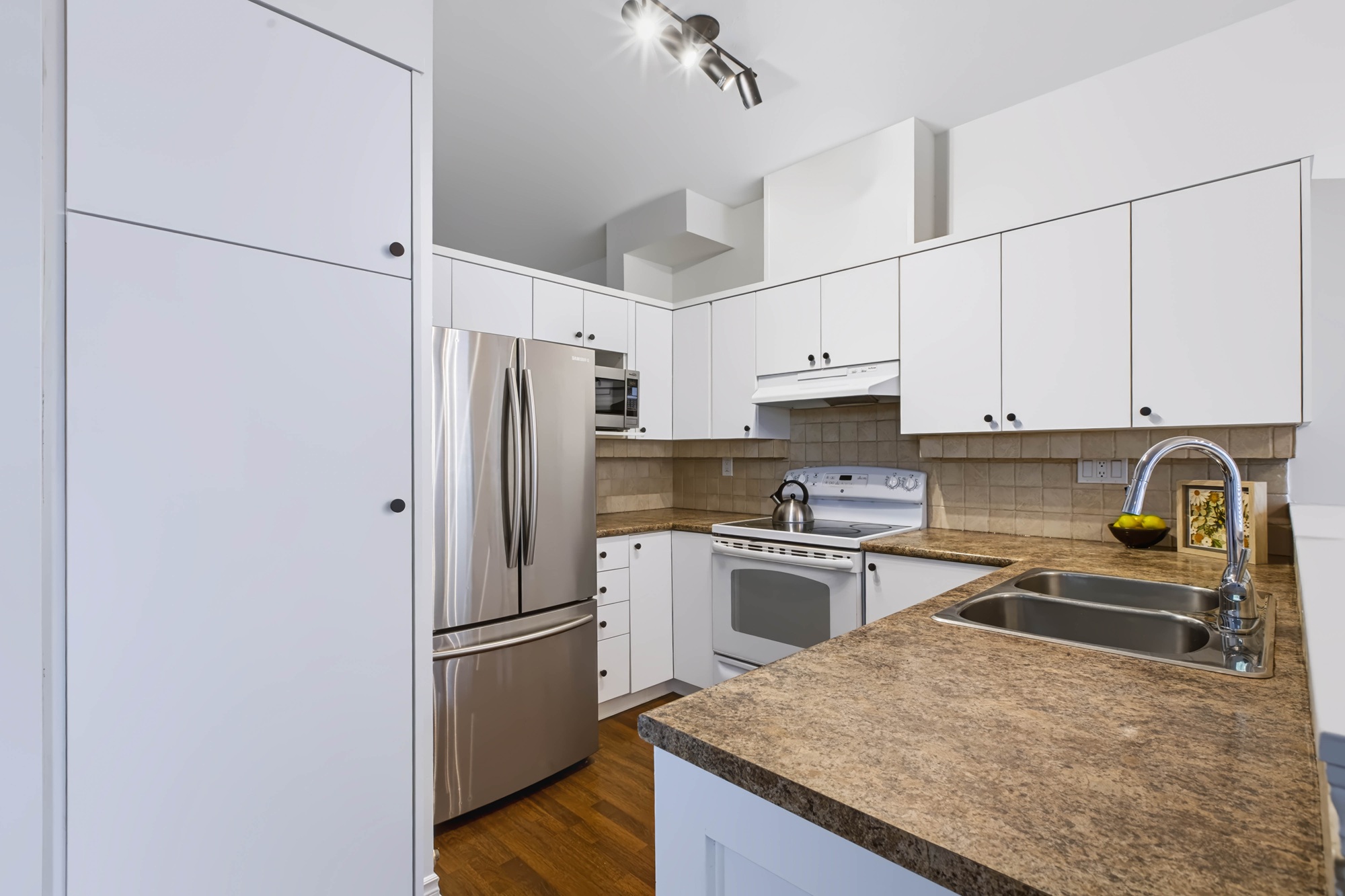 Property photo 118