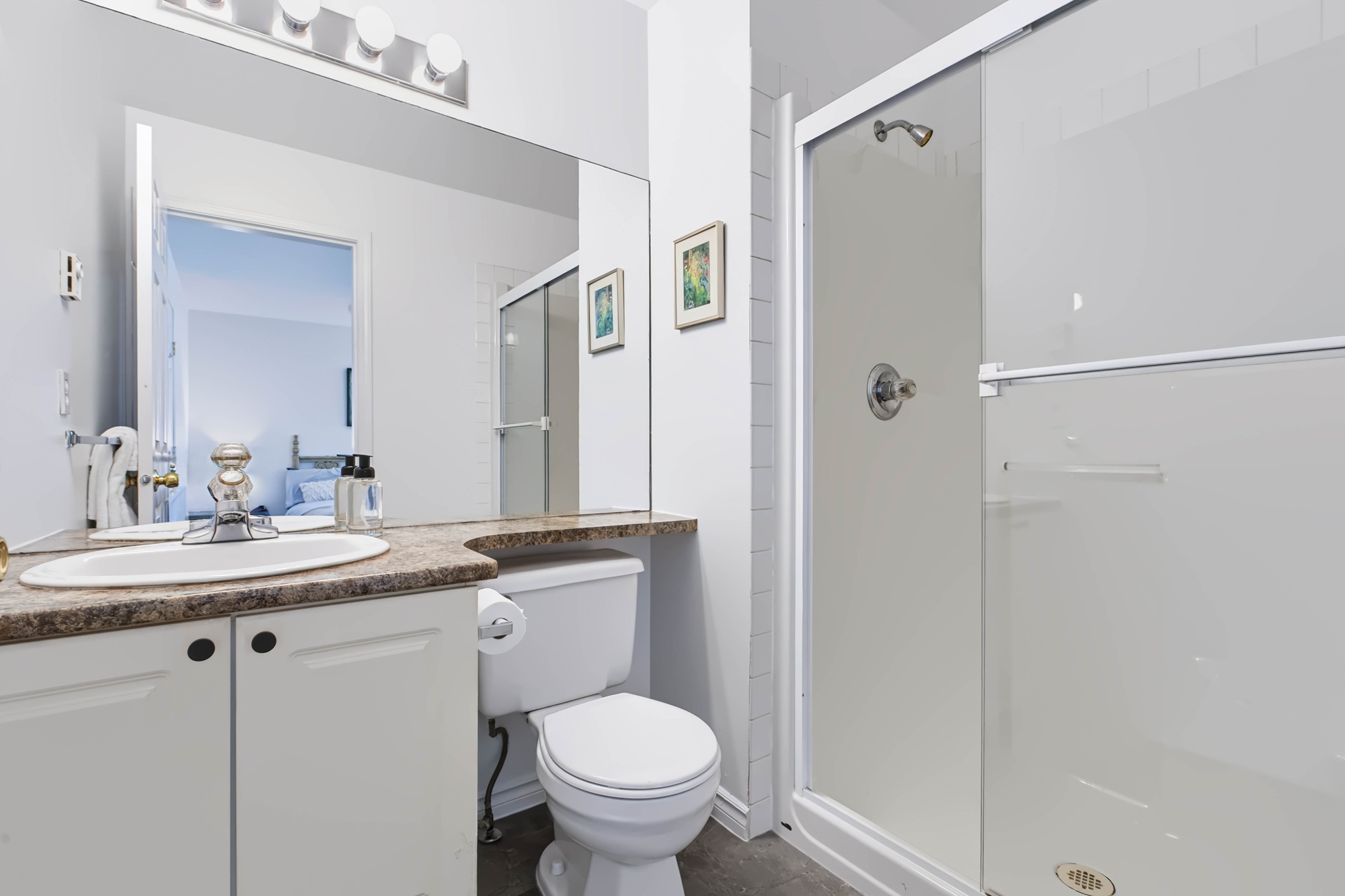 Property photo 123