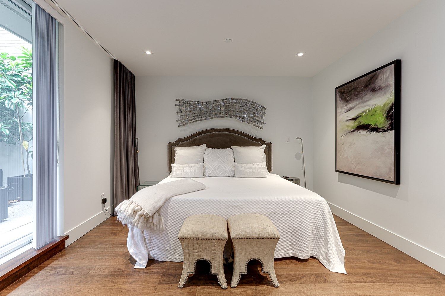 Property photo 125