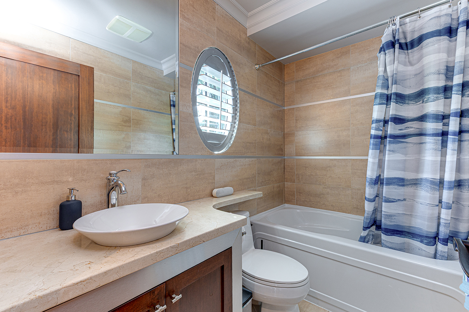 Property photo 125