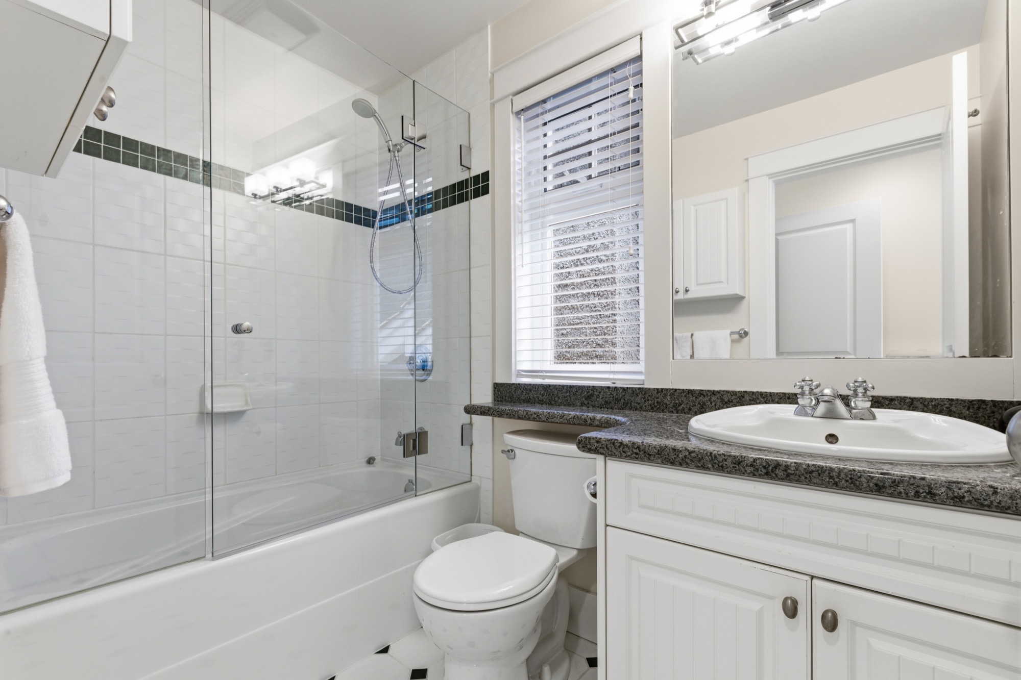 Property photo 129