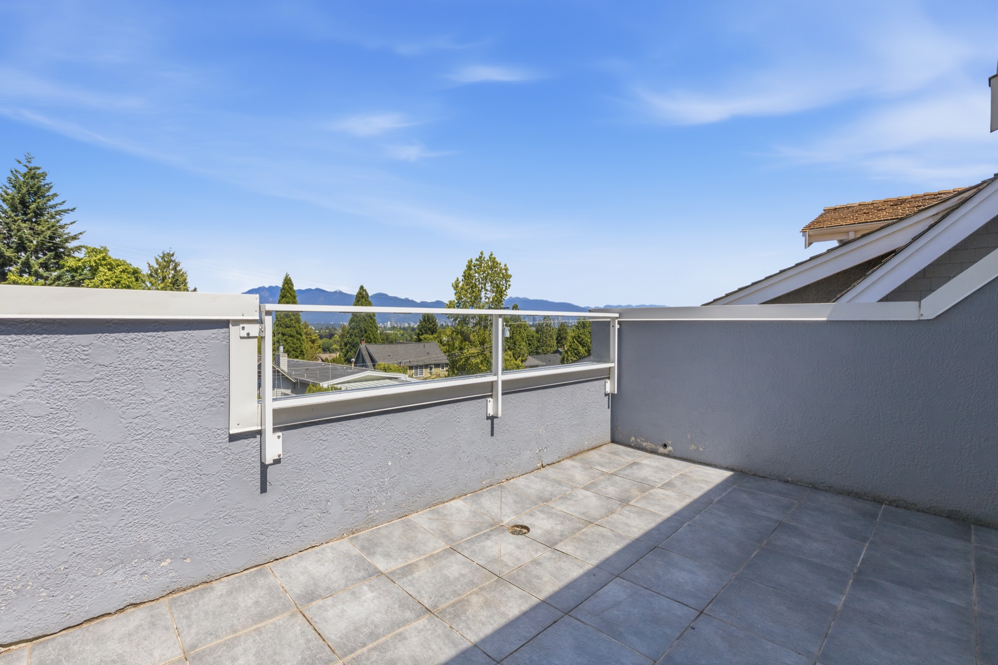 Property photo 135