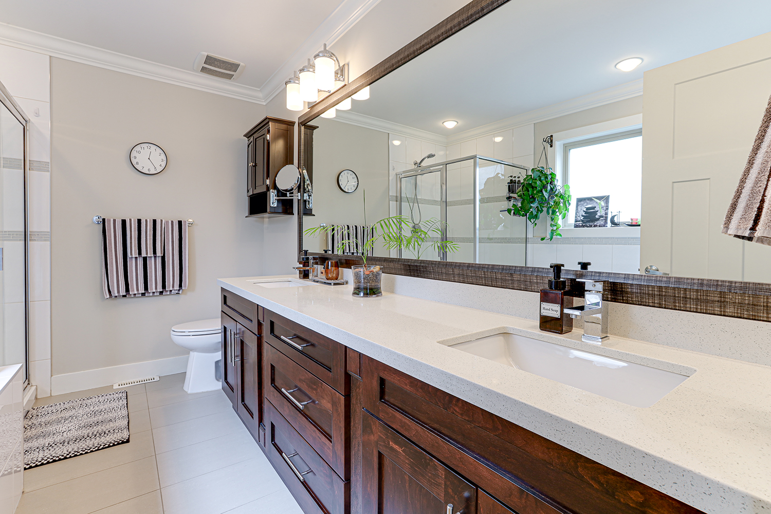 Property photo 125