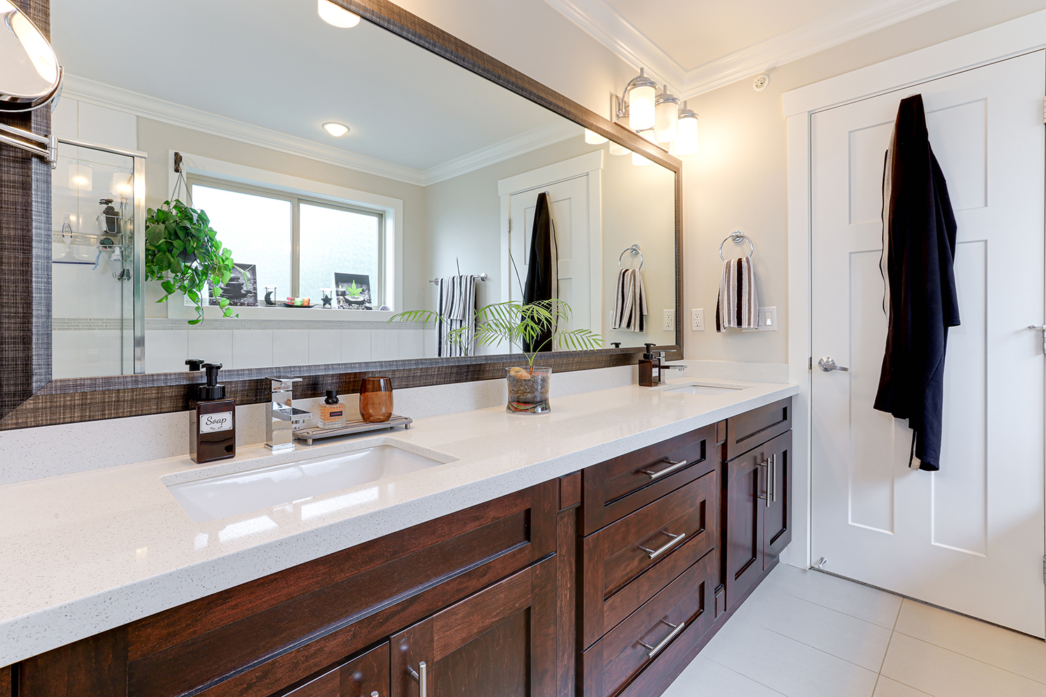 Property photo 128