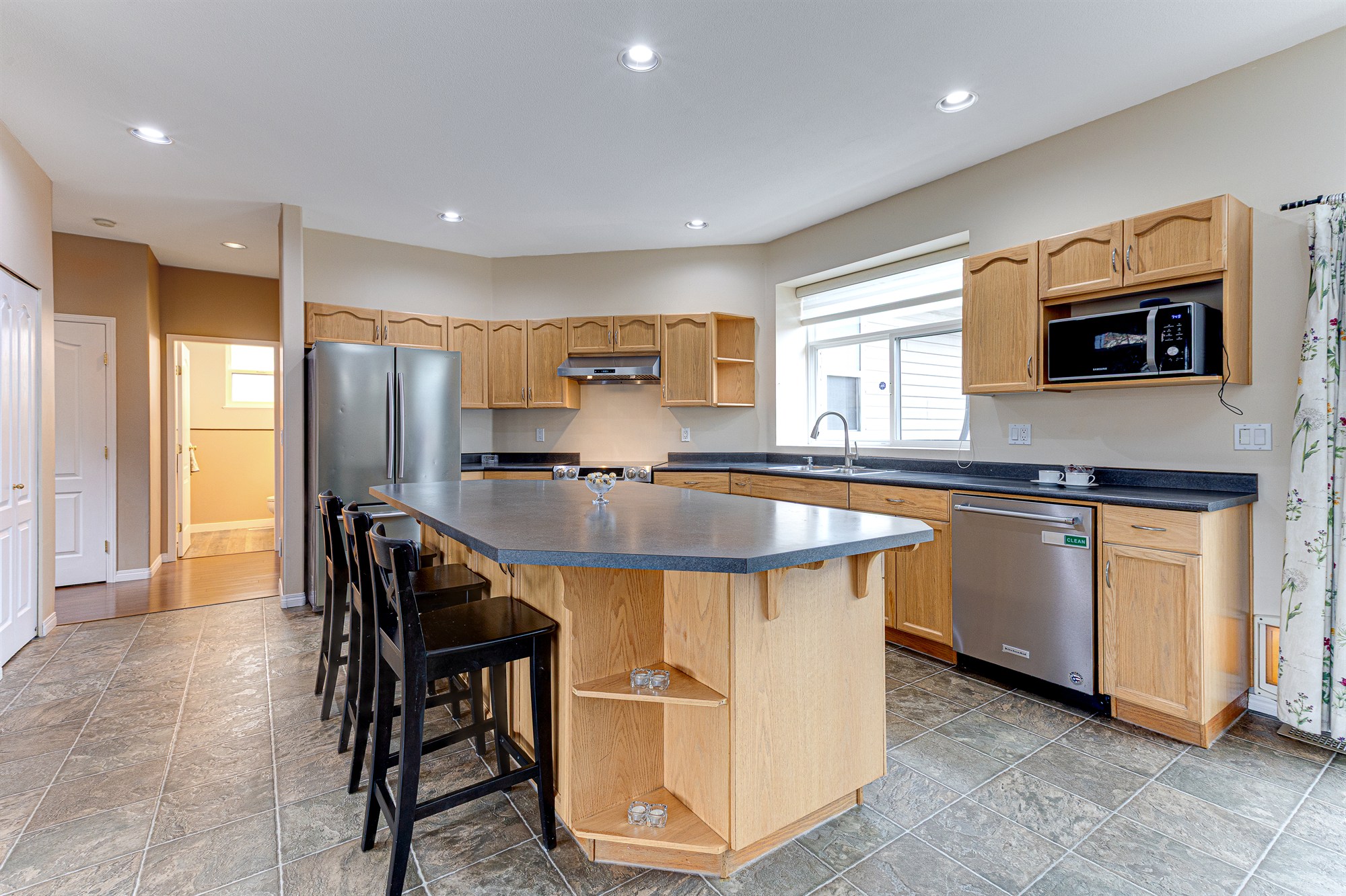 Property photo 112