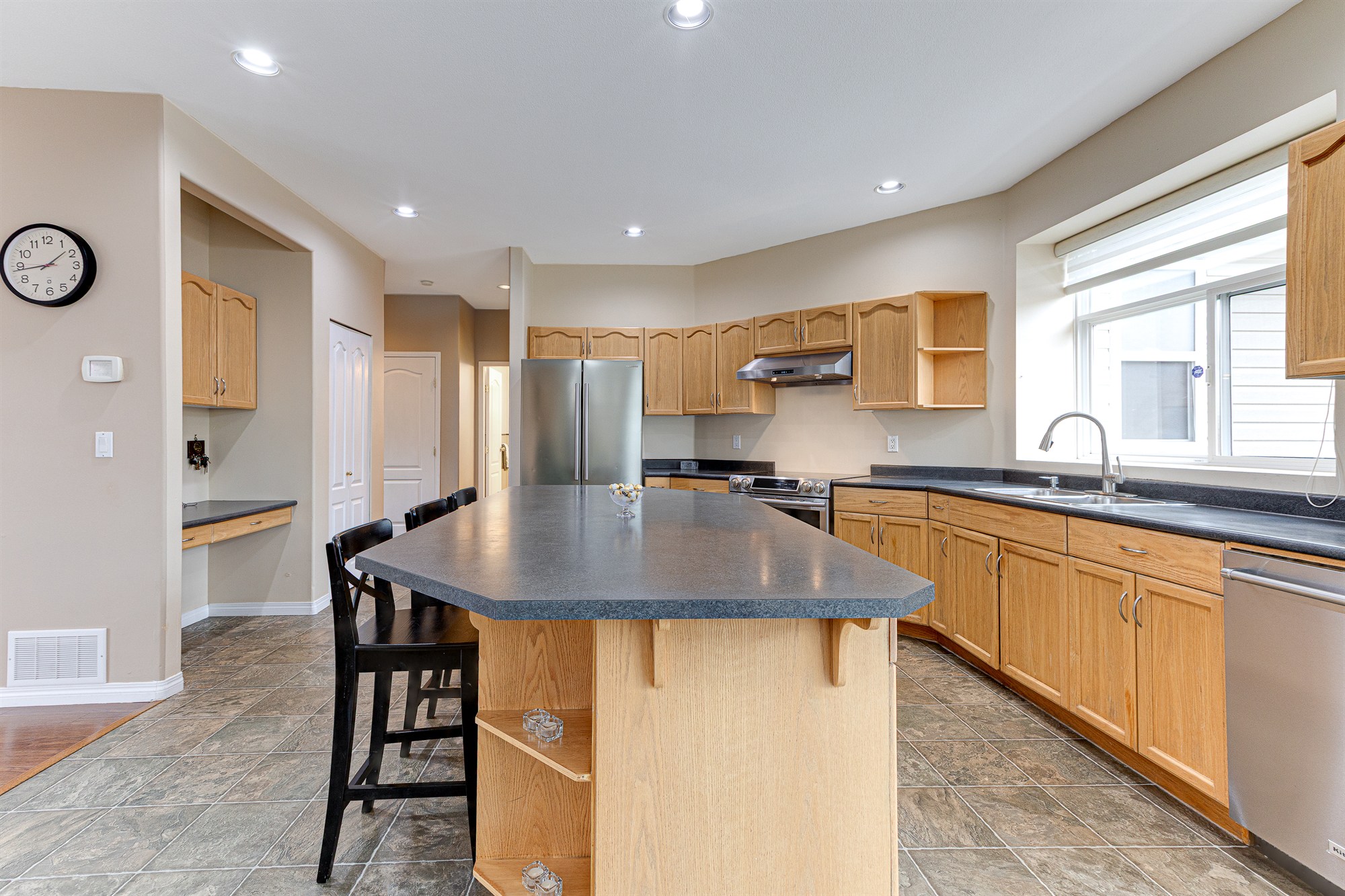 Property photo 114