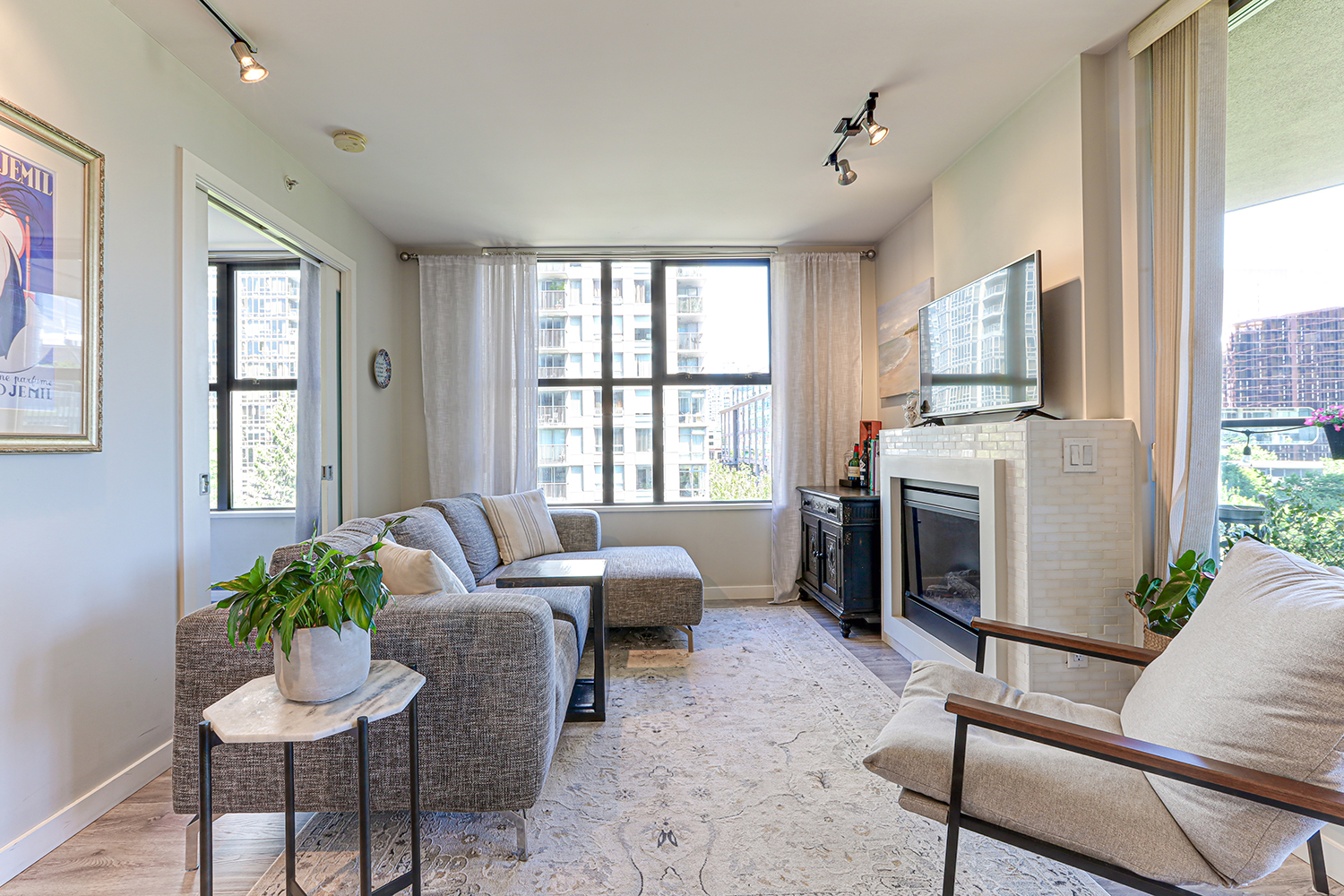 Property photo 103