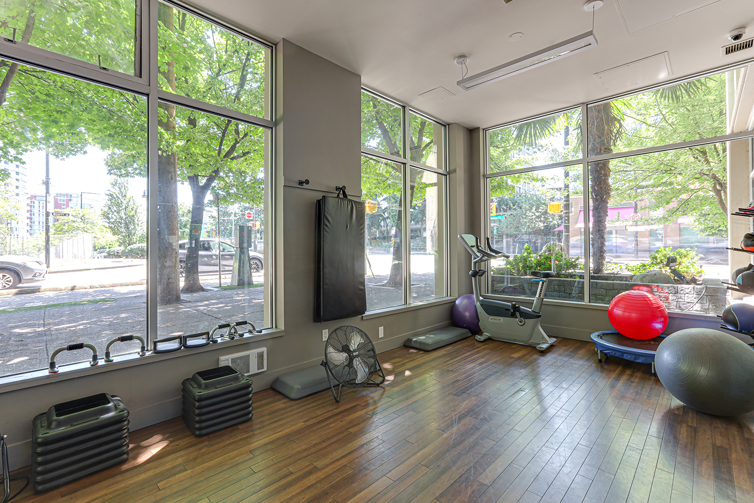 Property photo 126