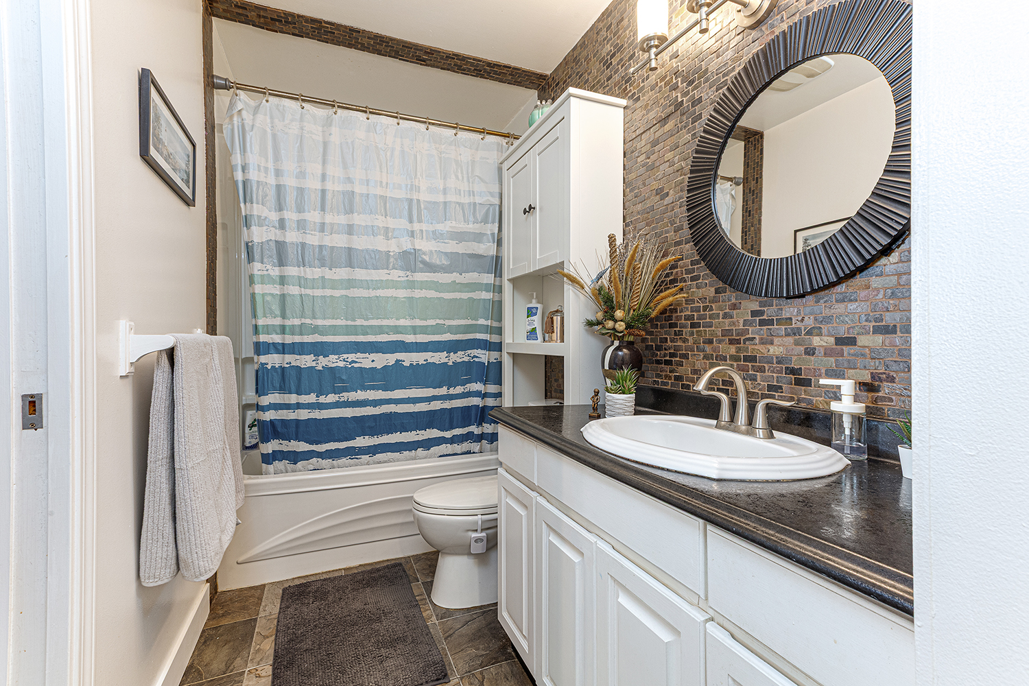 Property photo 121