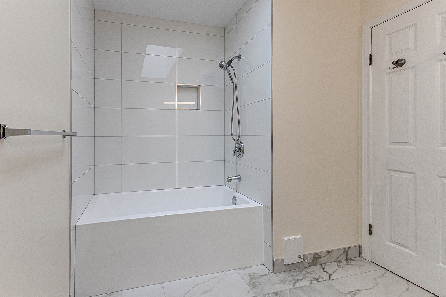 Property photo 131