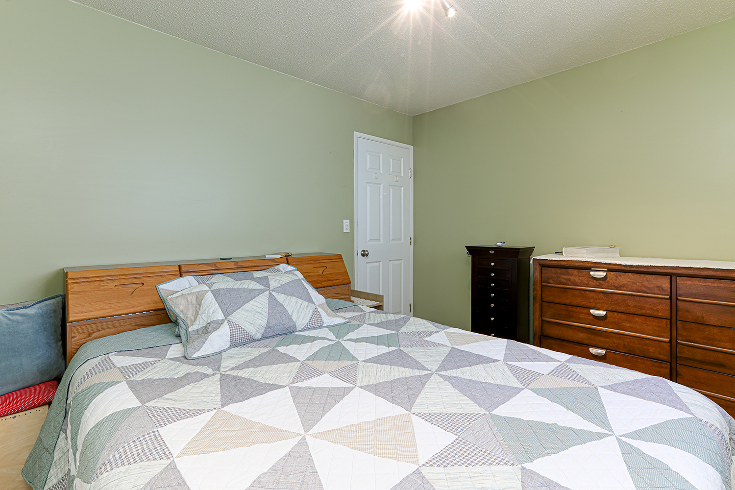 Property photo 129