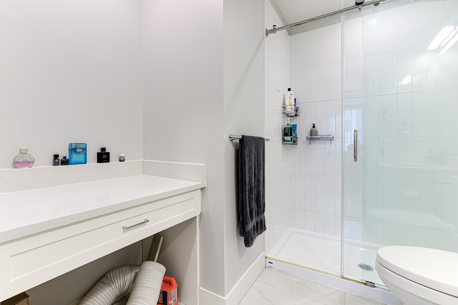 Property photo 123