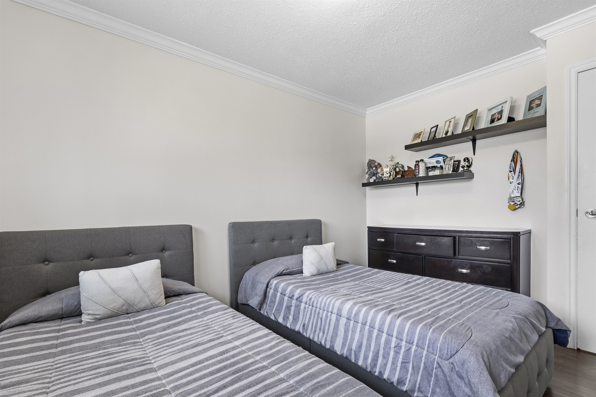 Property photo 123