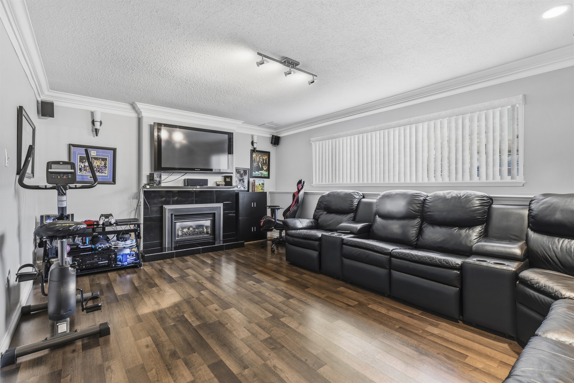Property photo 126