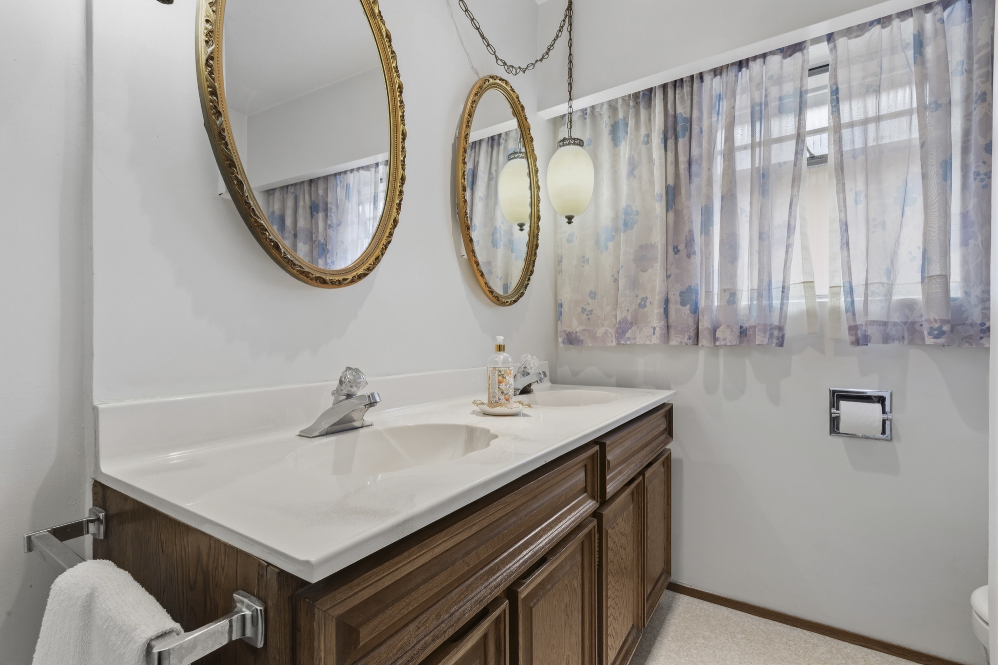 Property photo 121