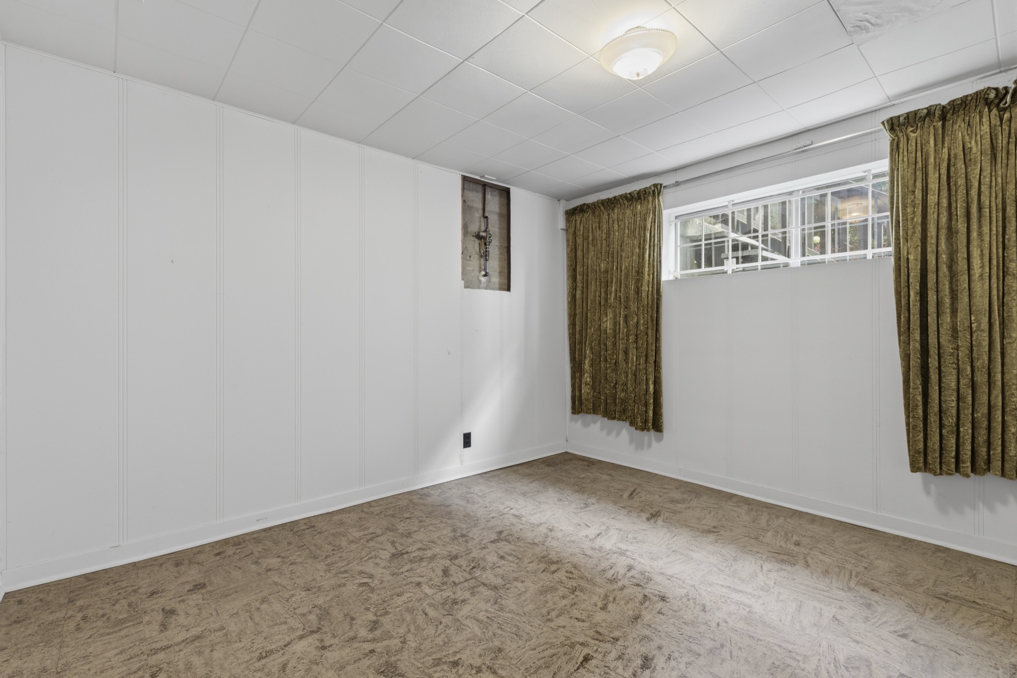 Property photo 126