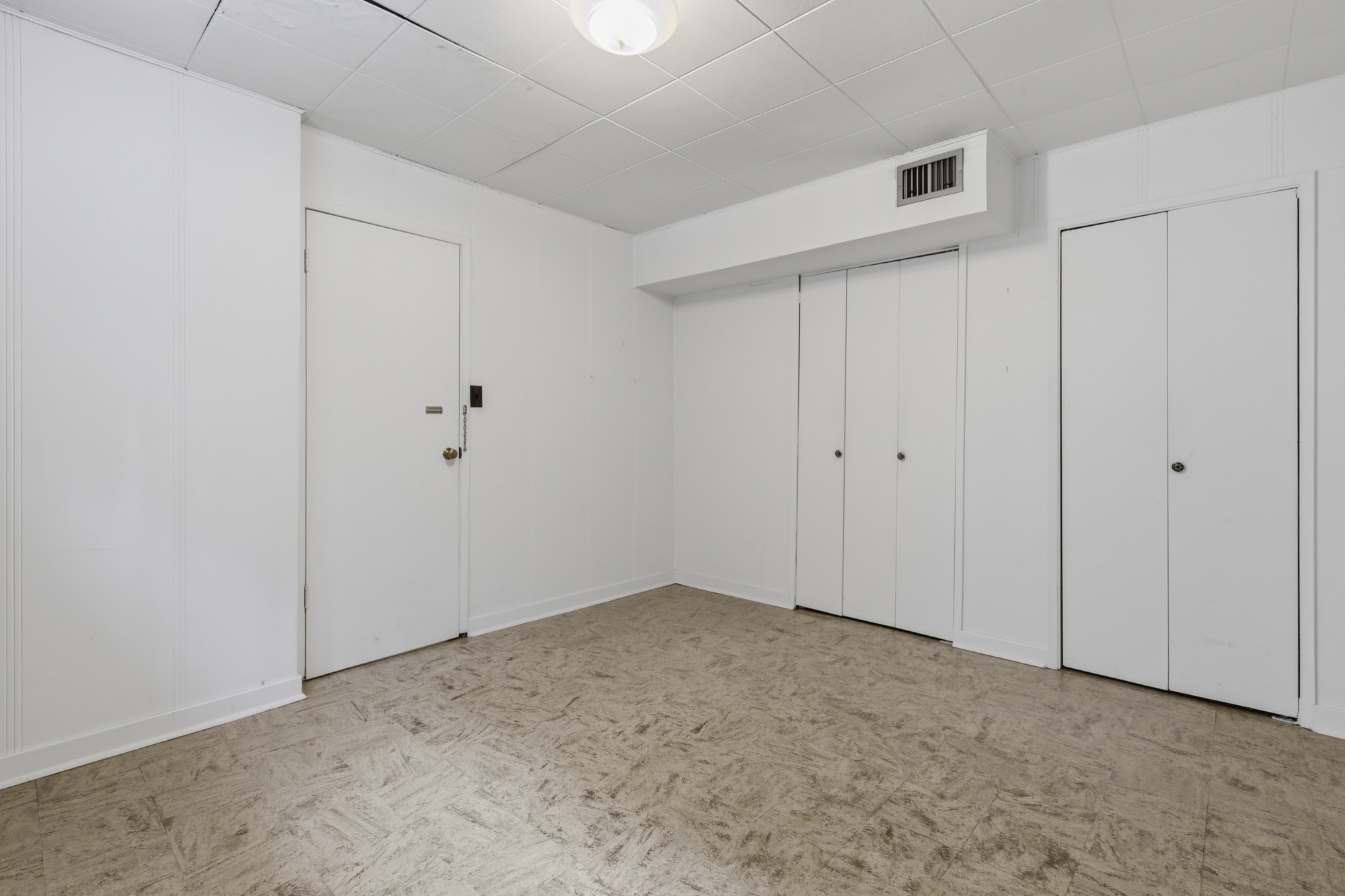 Property photo 127