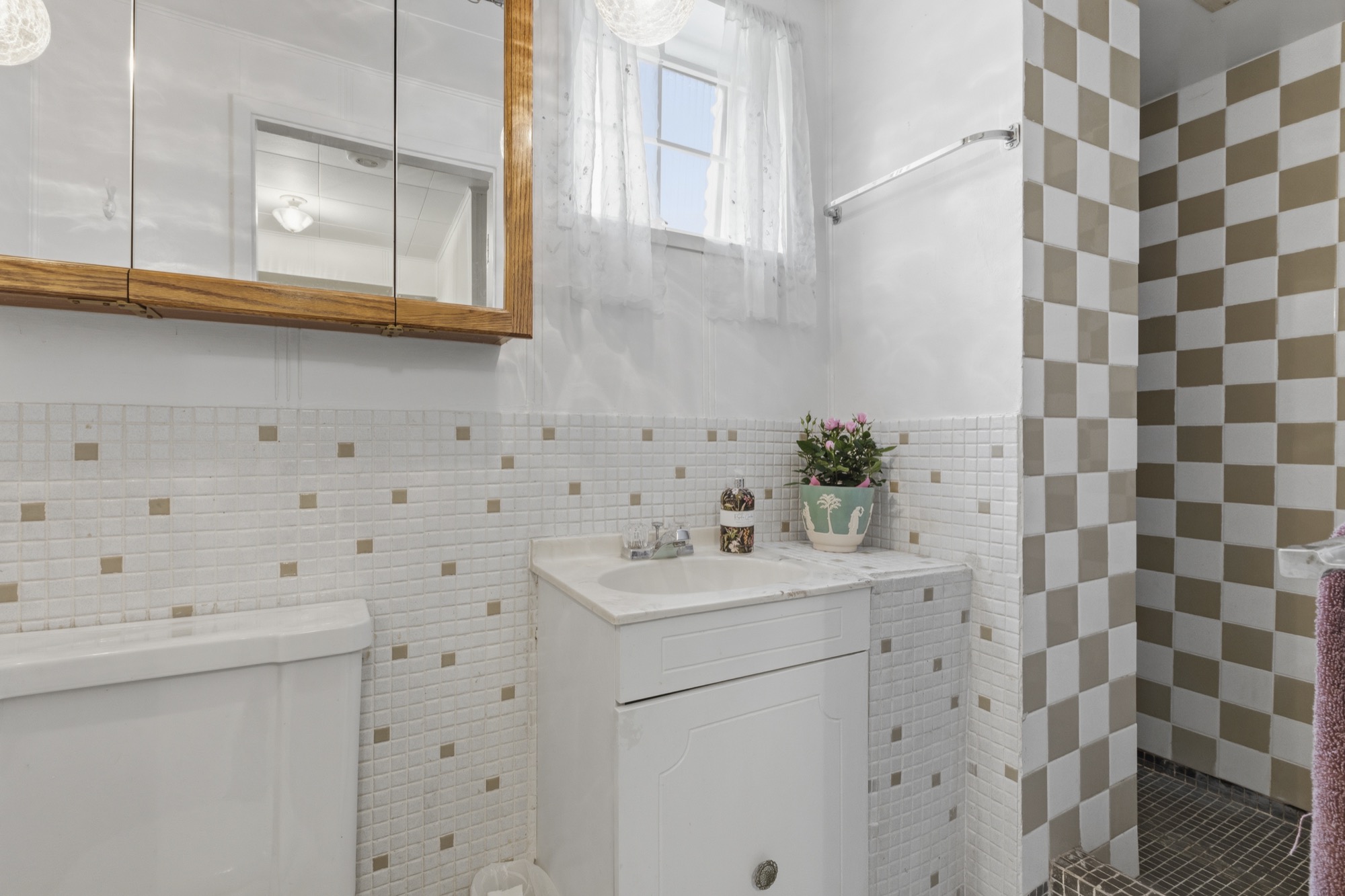 Property photo 129