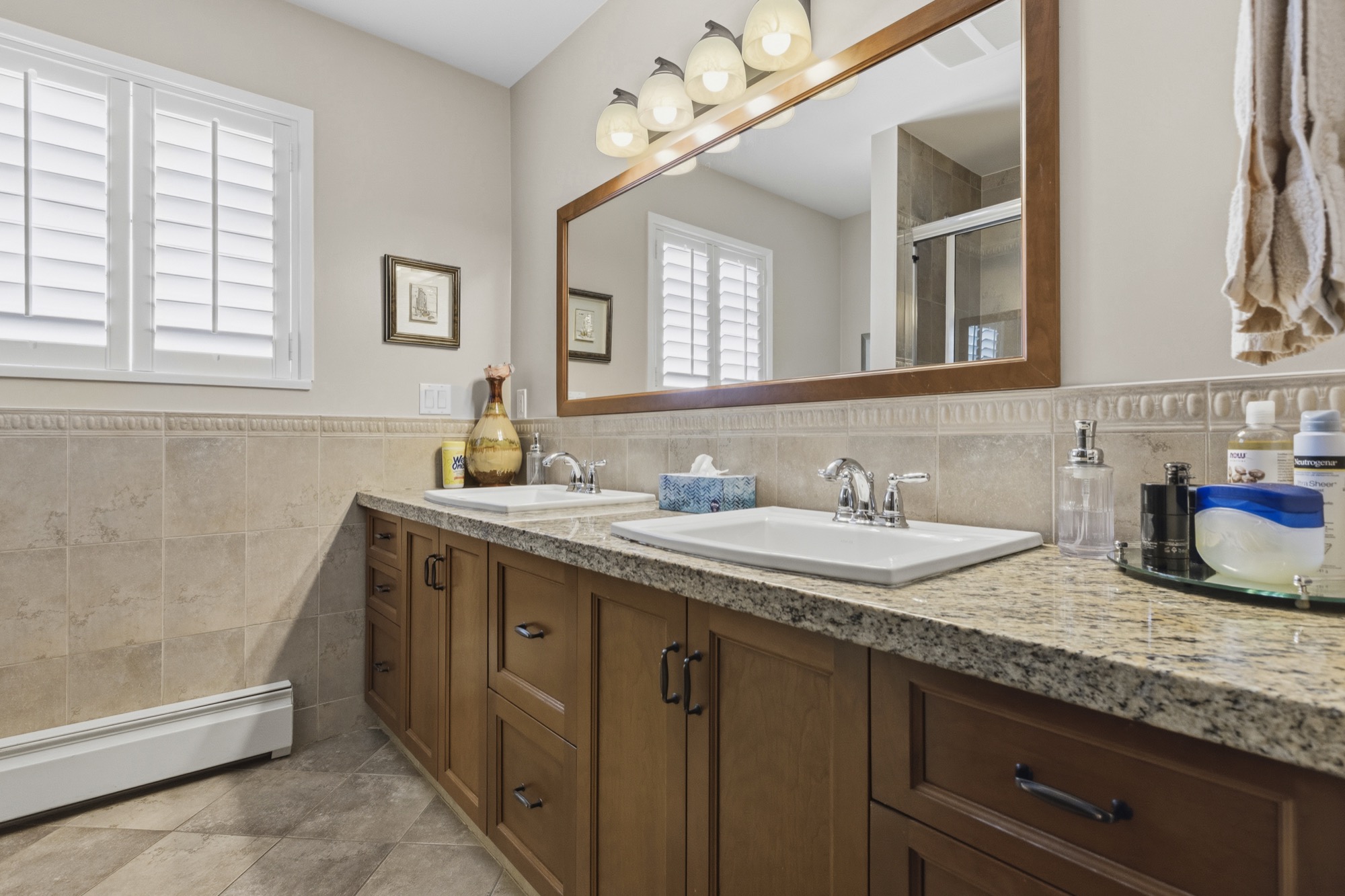 Property photo 122